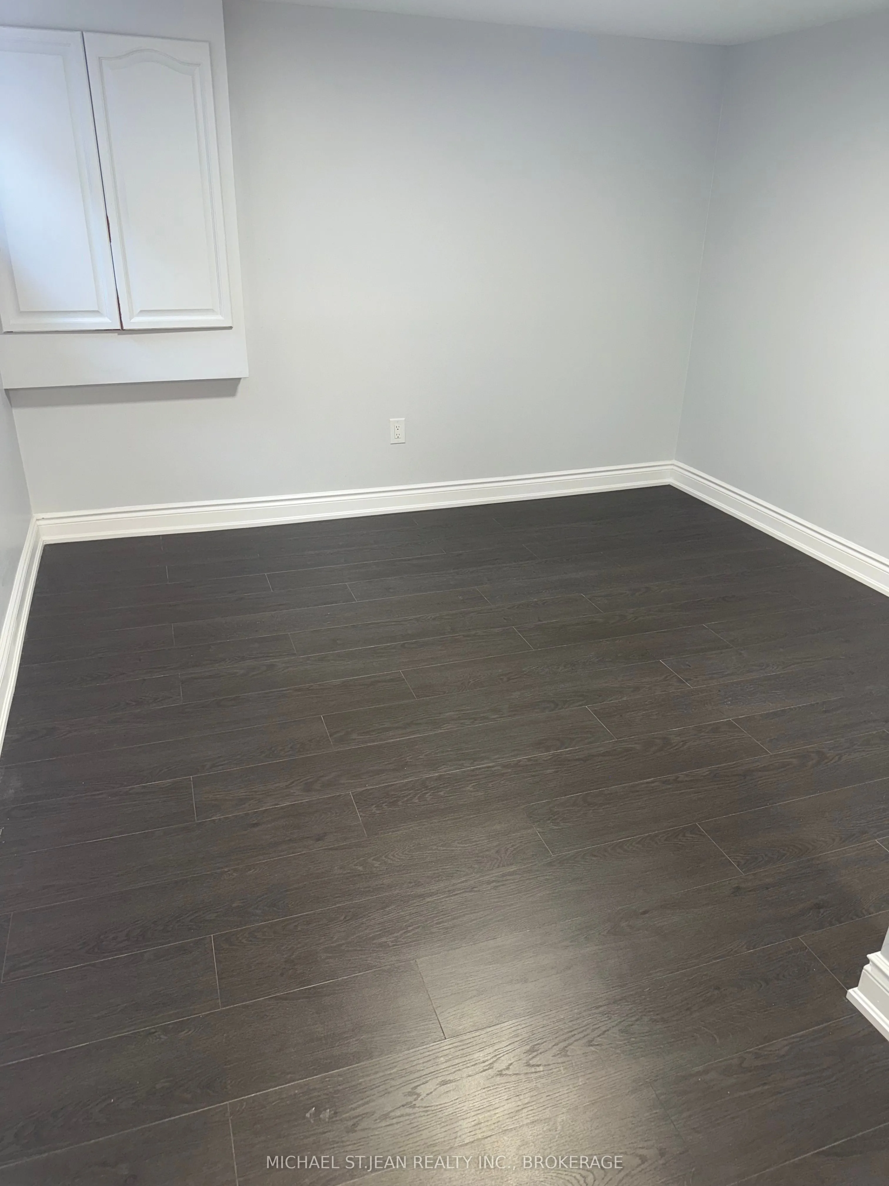 2034 Waycross Crescent, #Basement