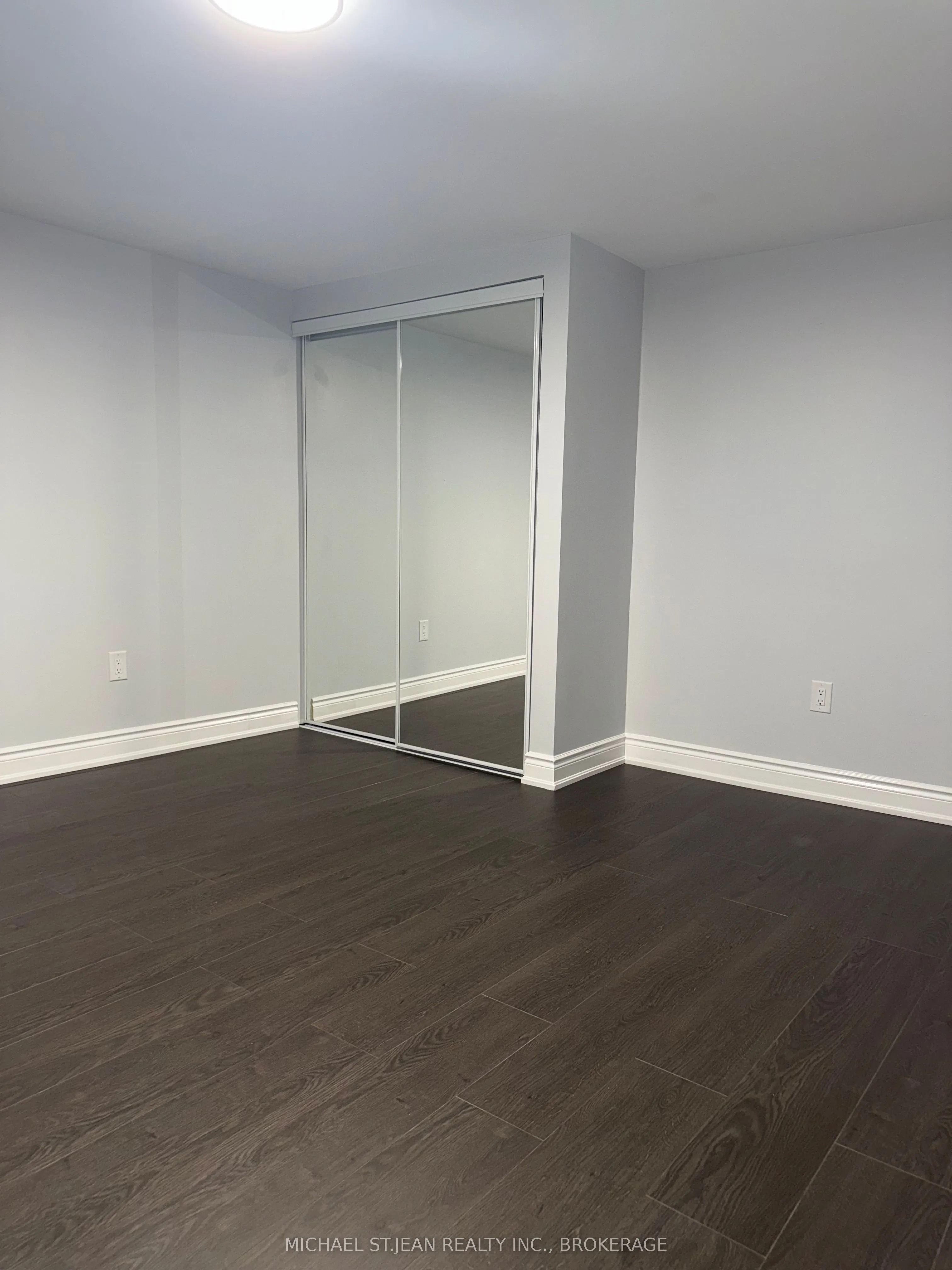 2034 Waycross Crescent, #Basement