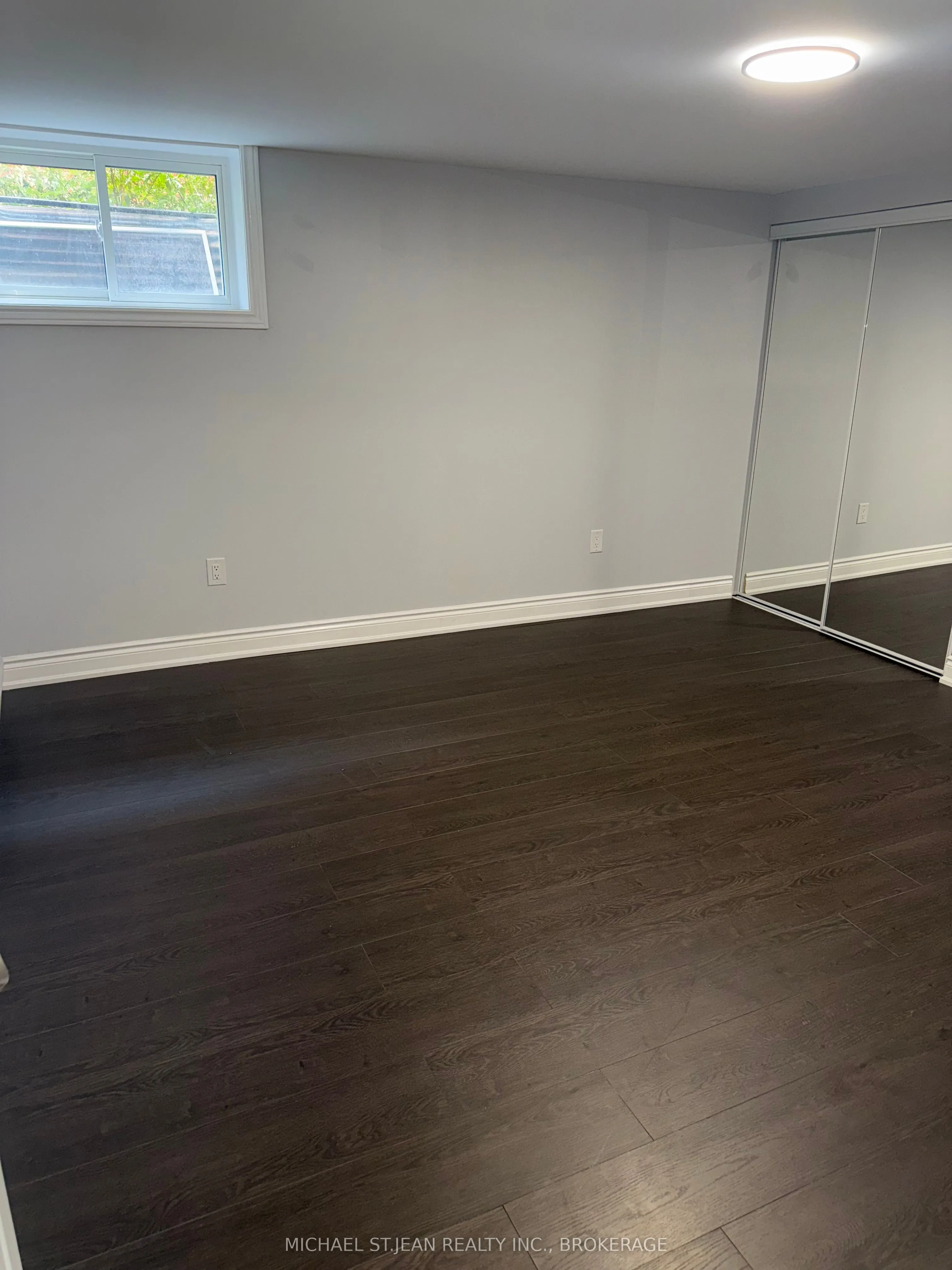 2034 Waycross Crescent, #Basement