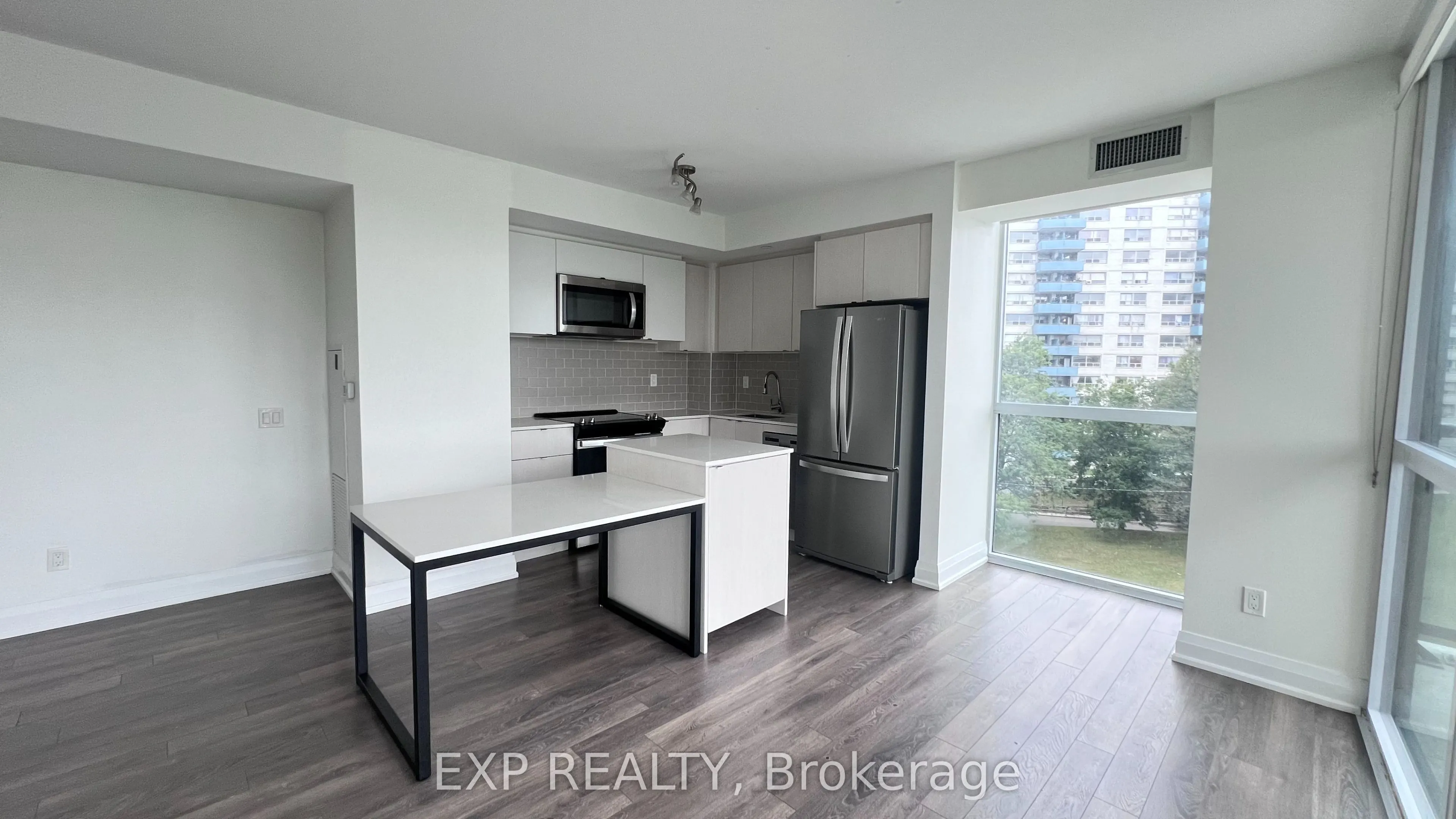 1461 Lawrence Avenue W, #505
