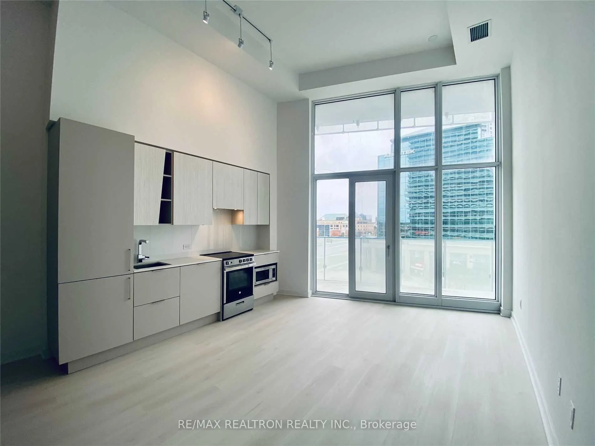 3900 Confederation Parkway Lane, #417