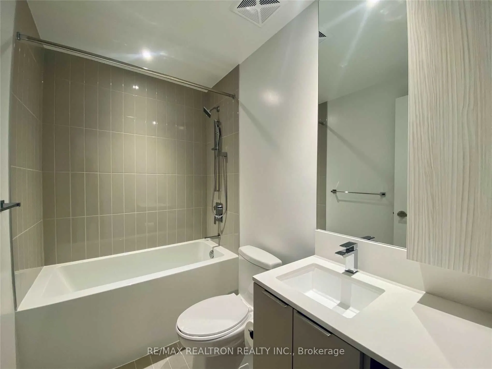 3900 Confederation Parkway Lane, #417