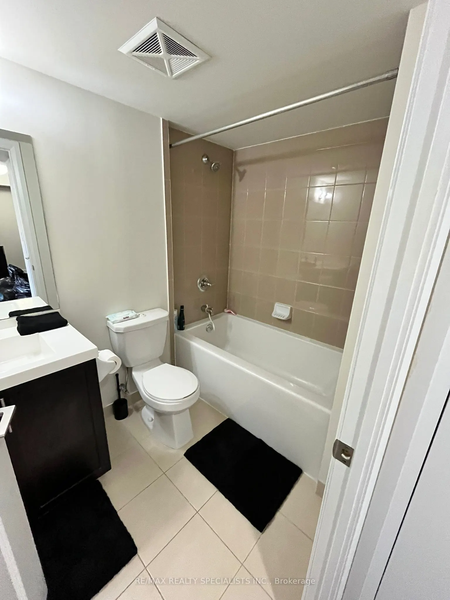 2 Eva Road, #925