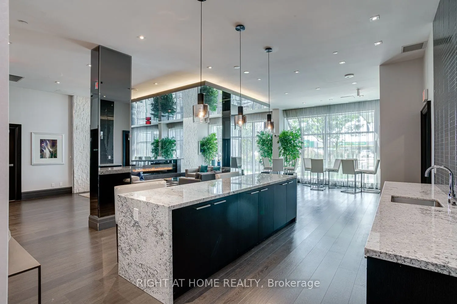 55 Speers Road S, #1705