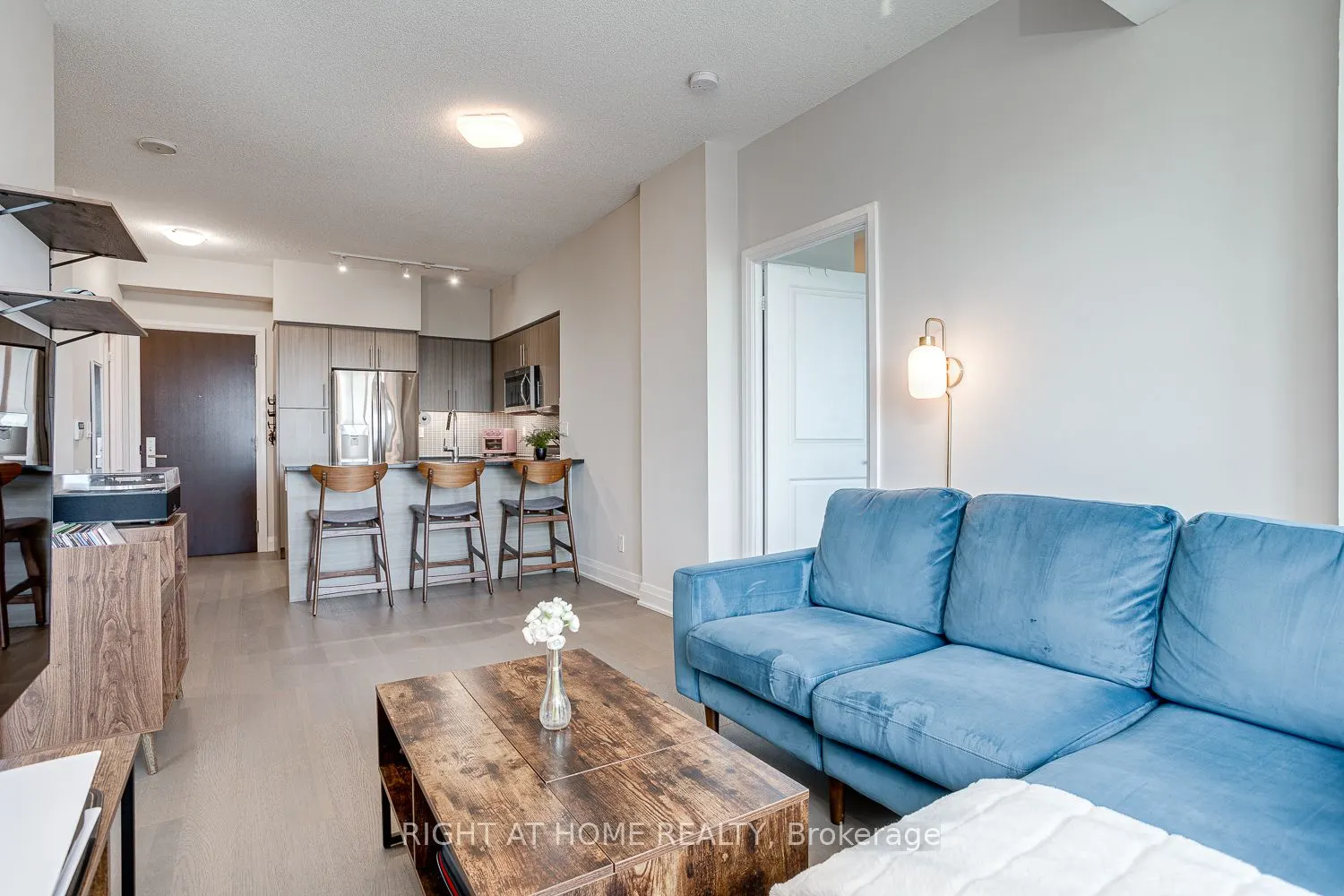 55 Speers Road S, #1705