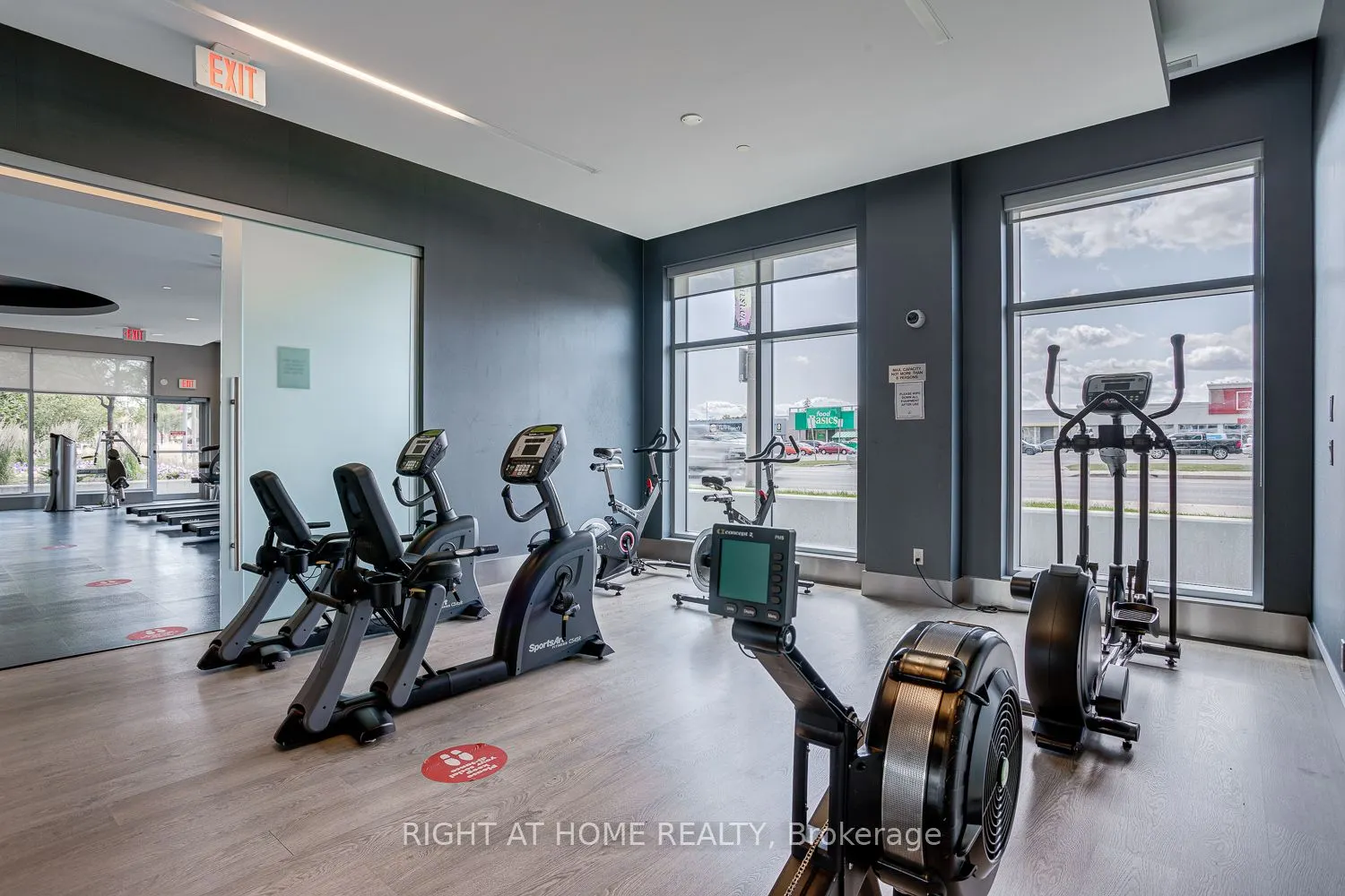 55 Speers Road S, #1705