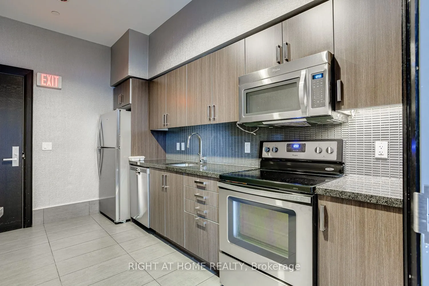 55 Speers Road S, #1705