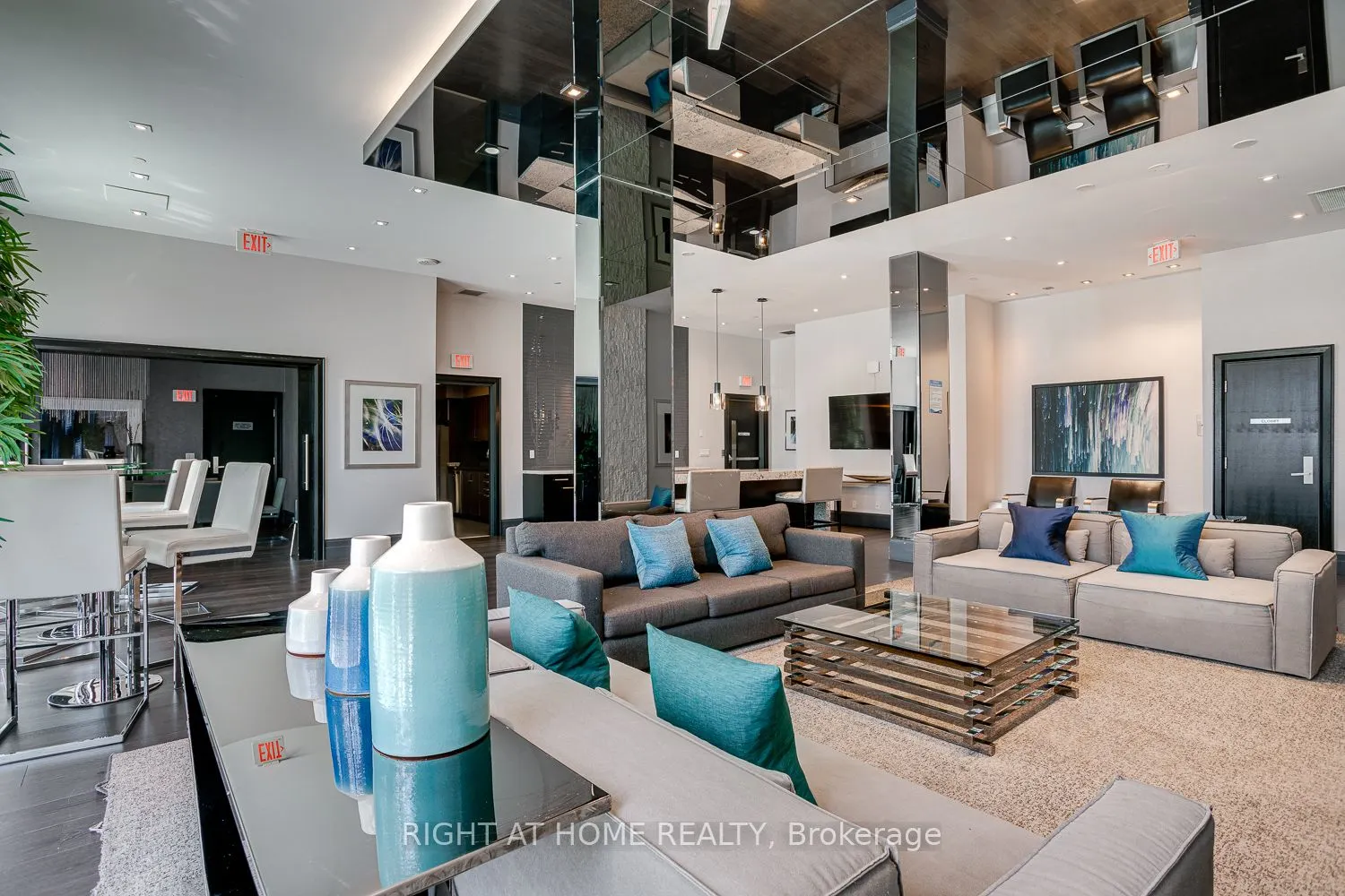 55 Speers Road S, #1705