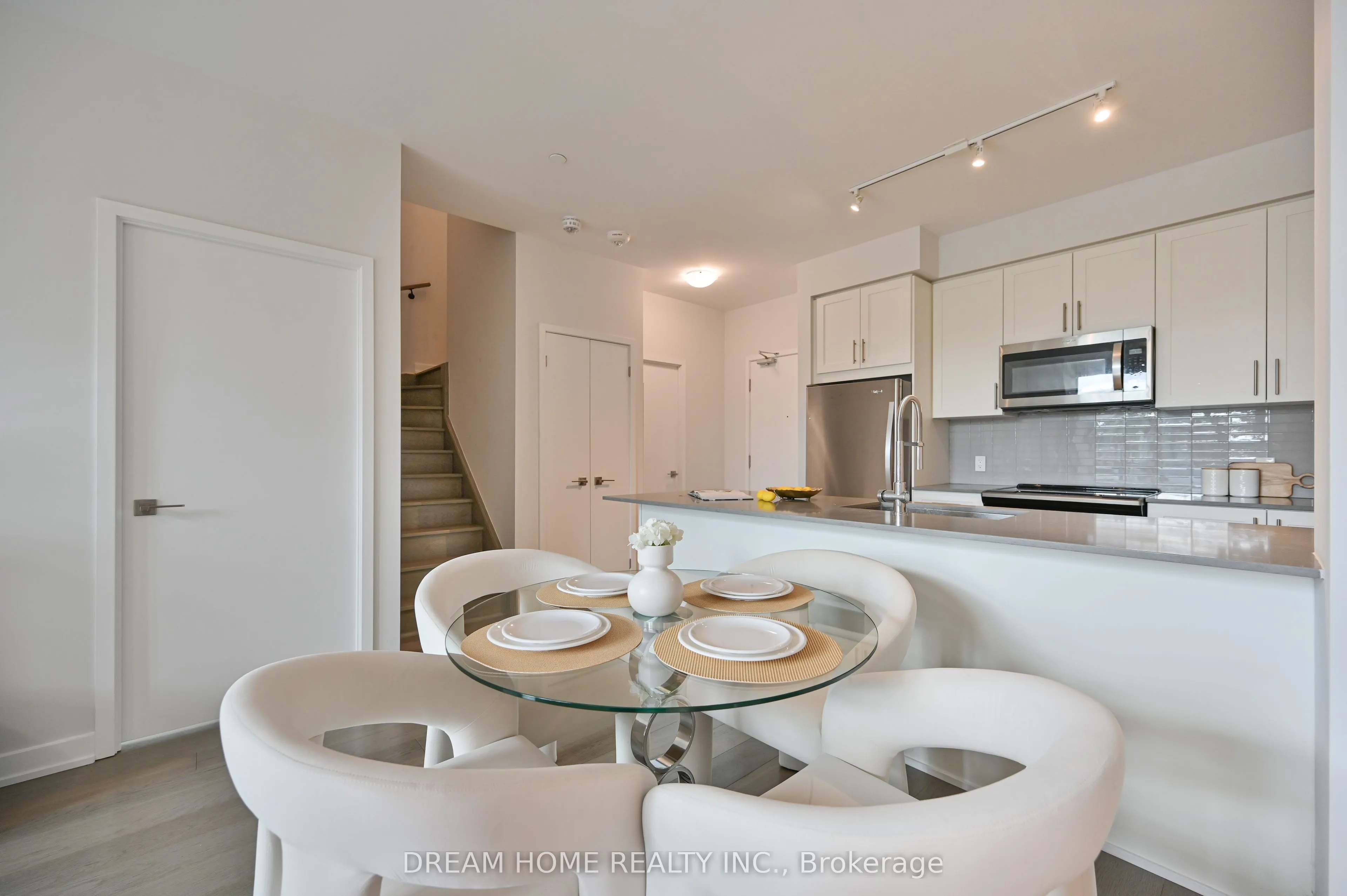4055 Parkside village Drive, #TH8