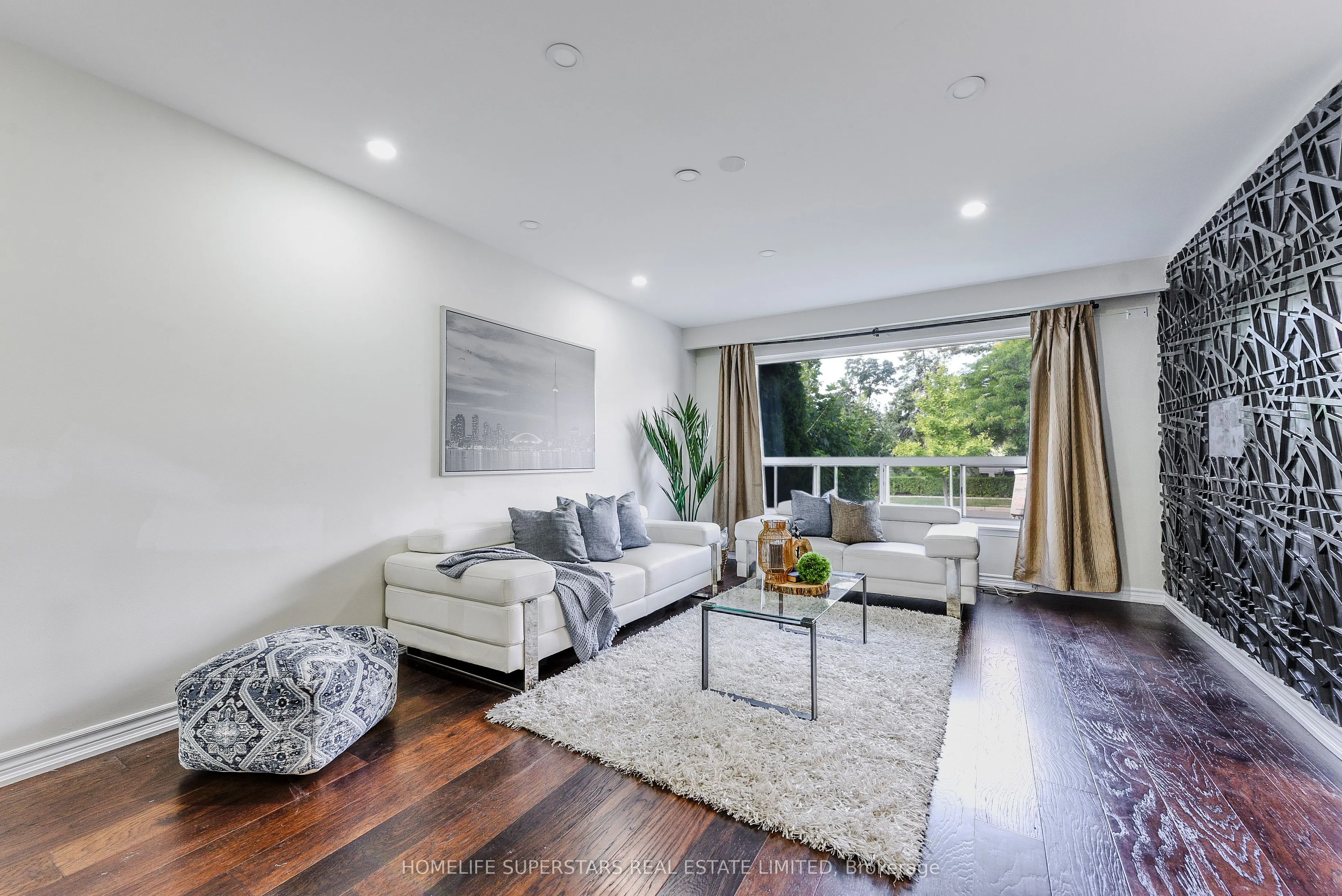 3 Lightwood Drive