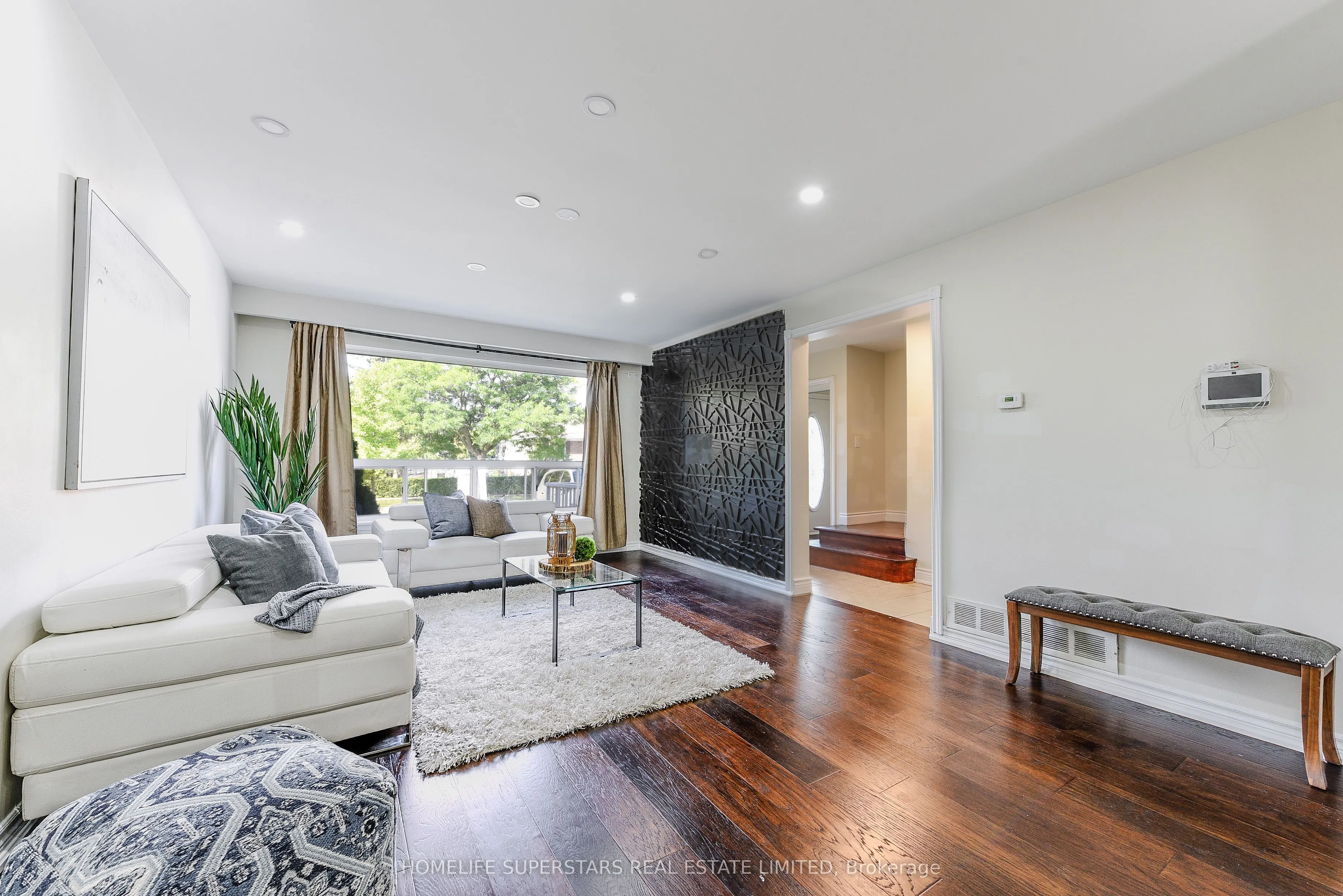 3 Lightwood Drive