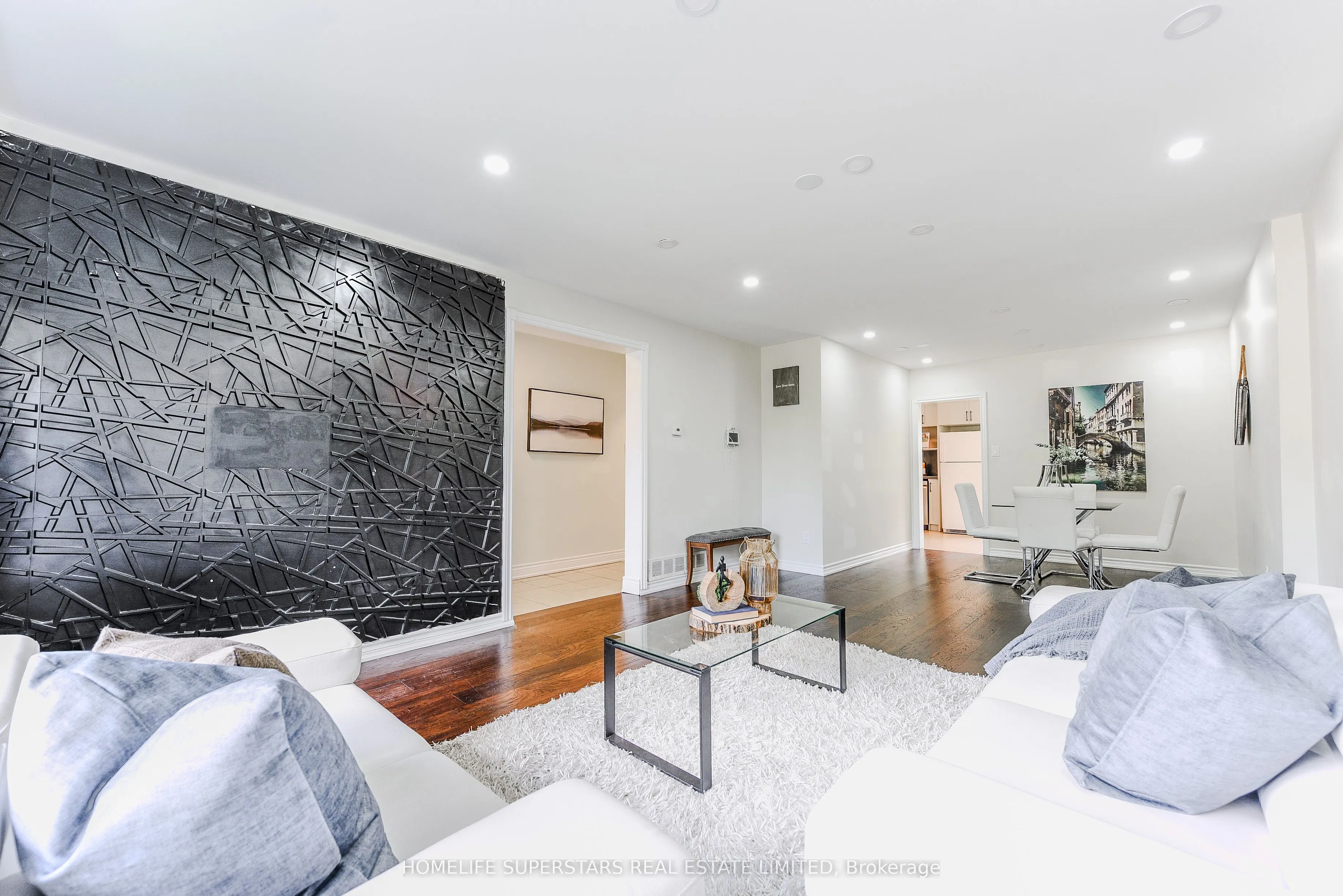 3 Lightwood Drive