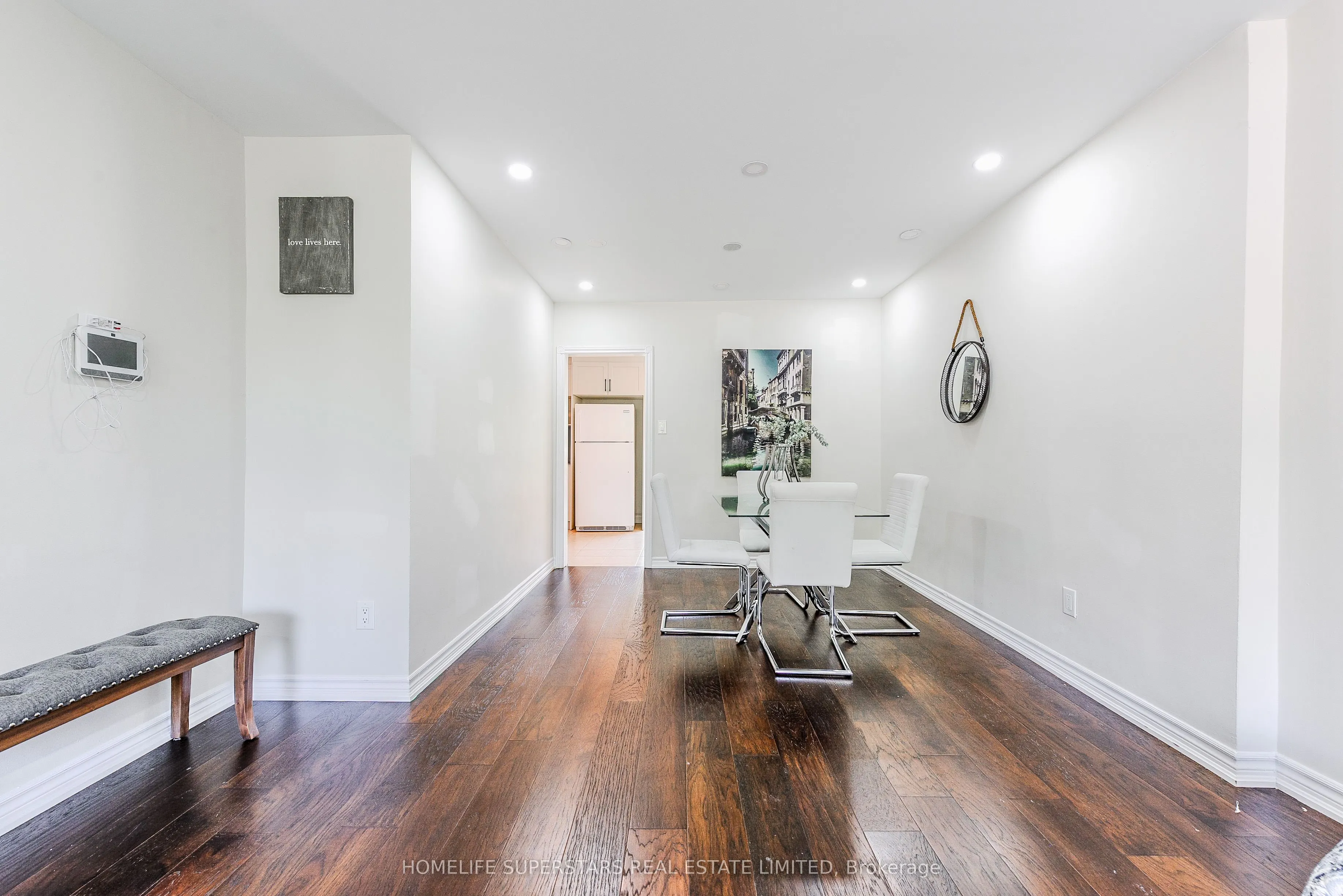 3 Lightwood Drive