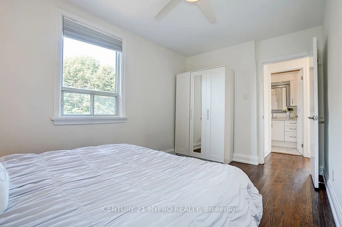 24 Gair Drive