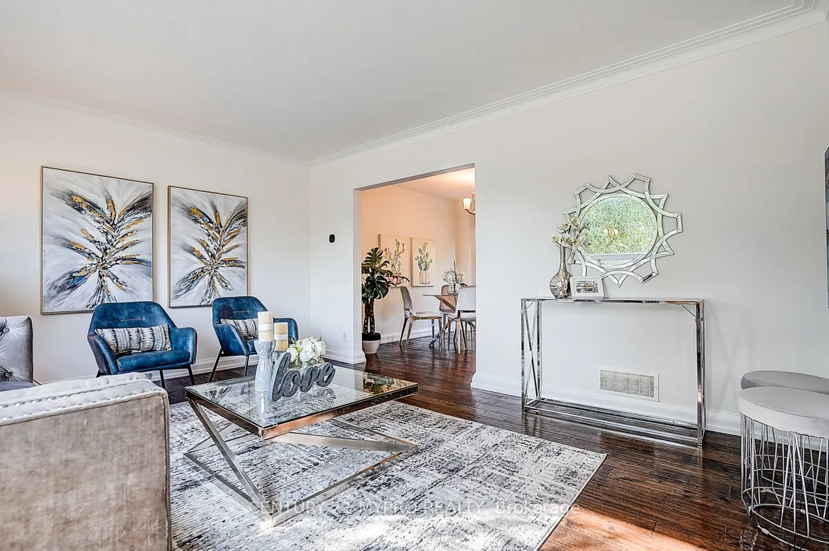 24 Gair Drive