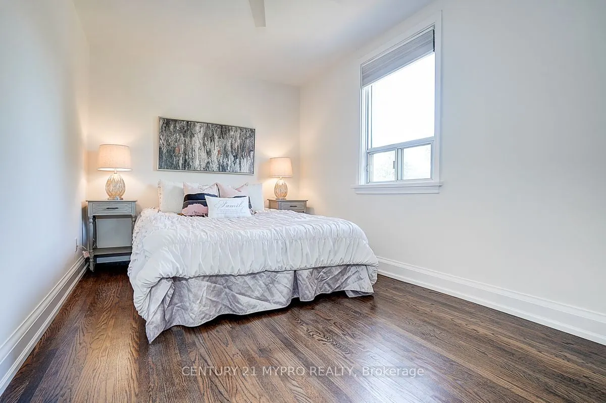 24 Gair Drive