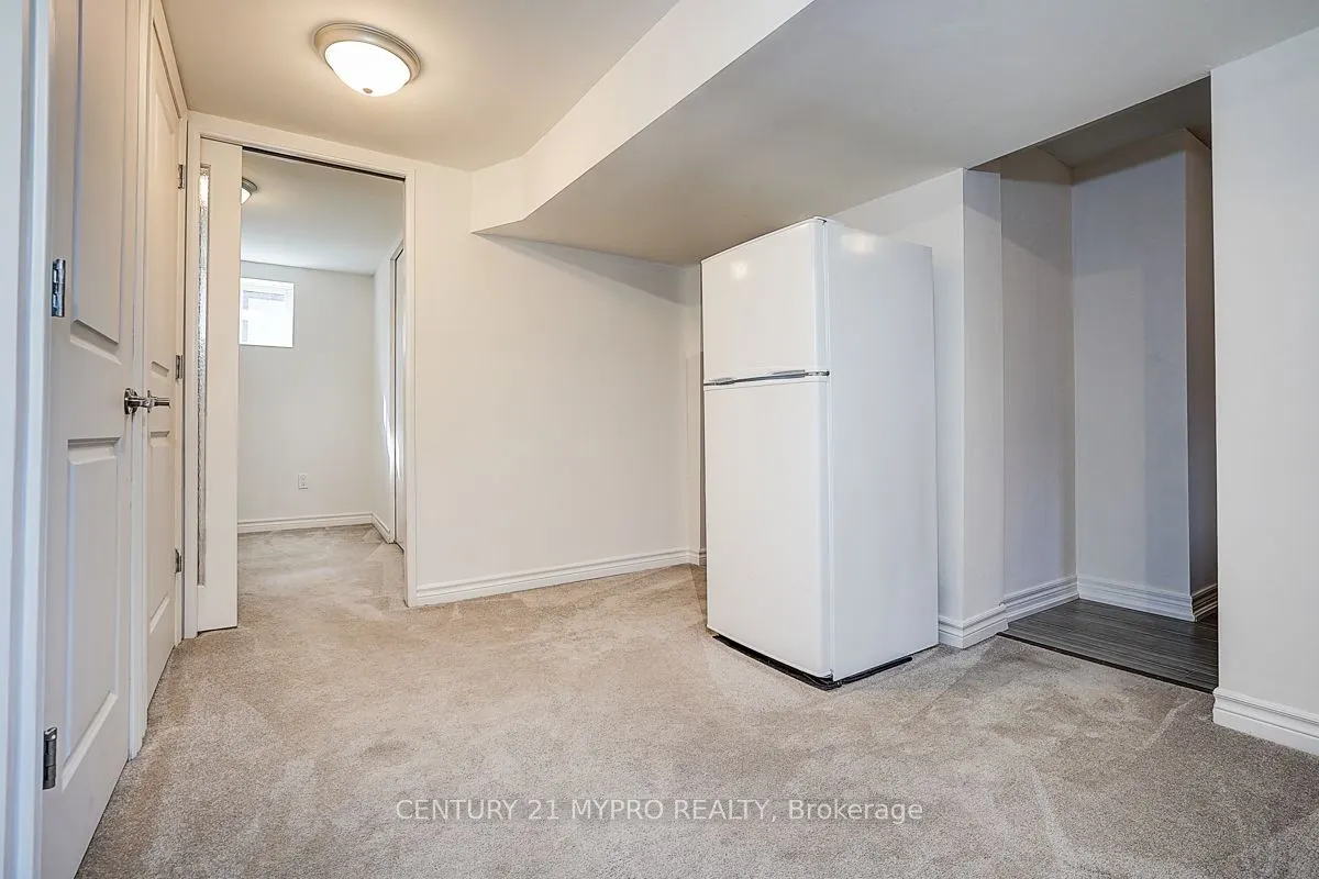 24 Gair Drive