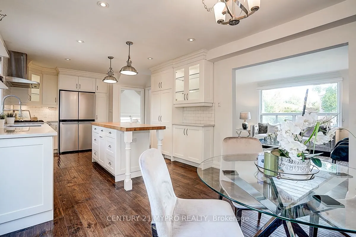 24 Gair Drive