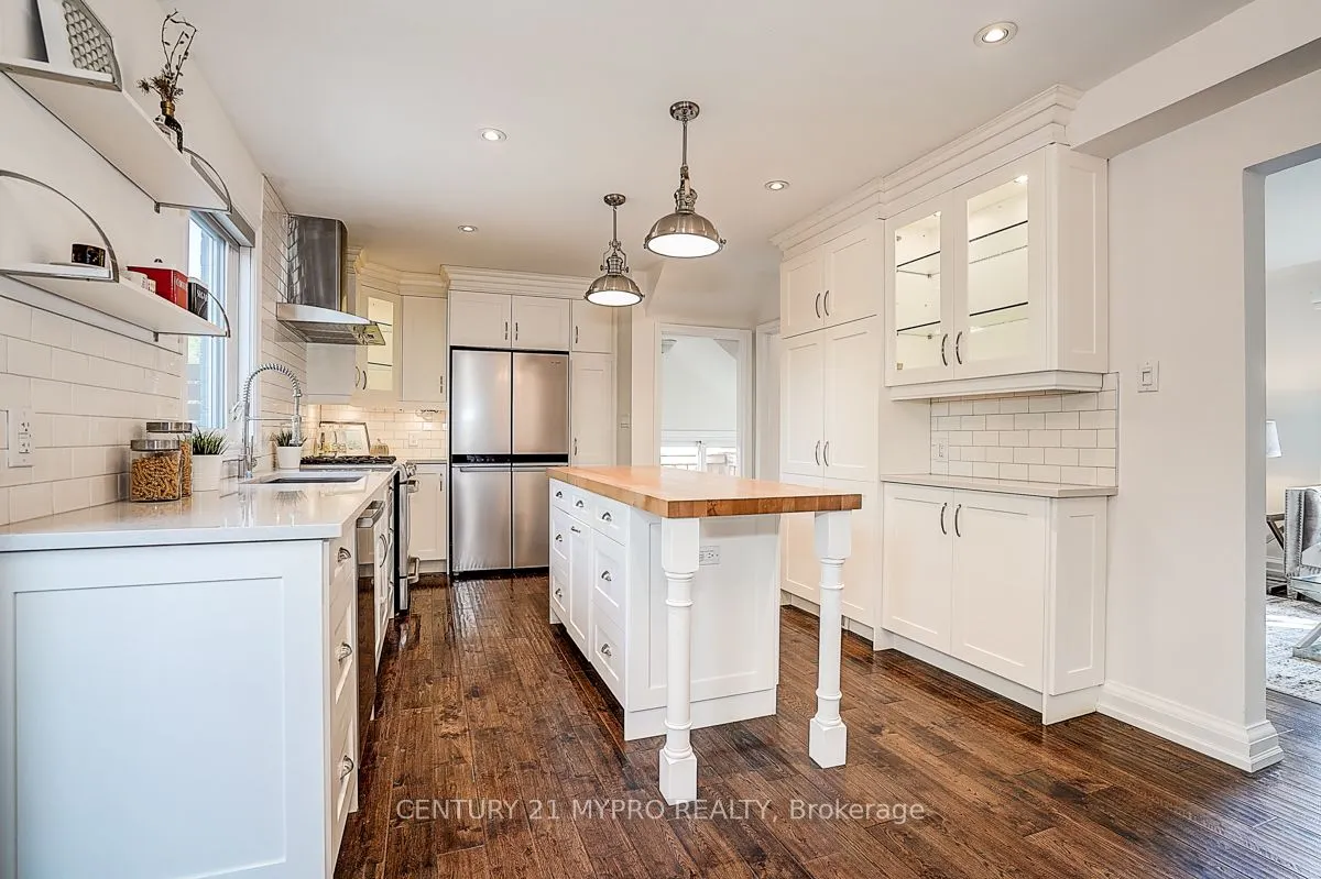 24 Gair Drive