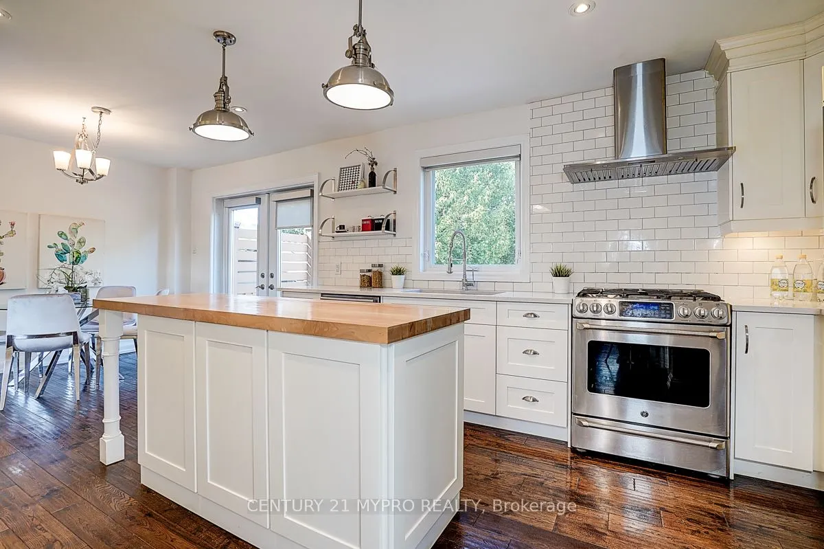 24 Gair Drive