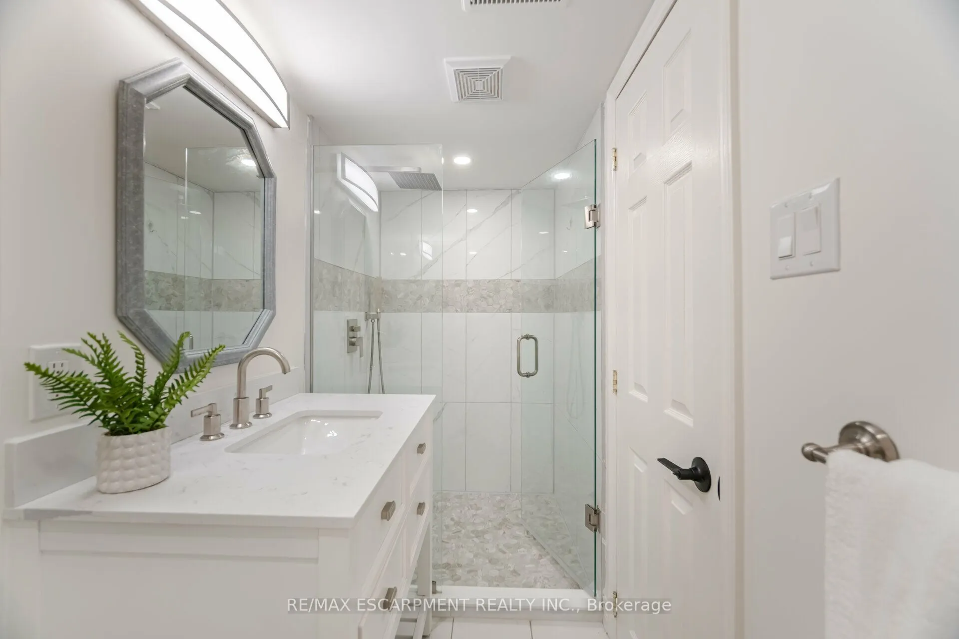 3150 Bentworth Drive