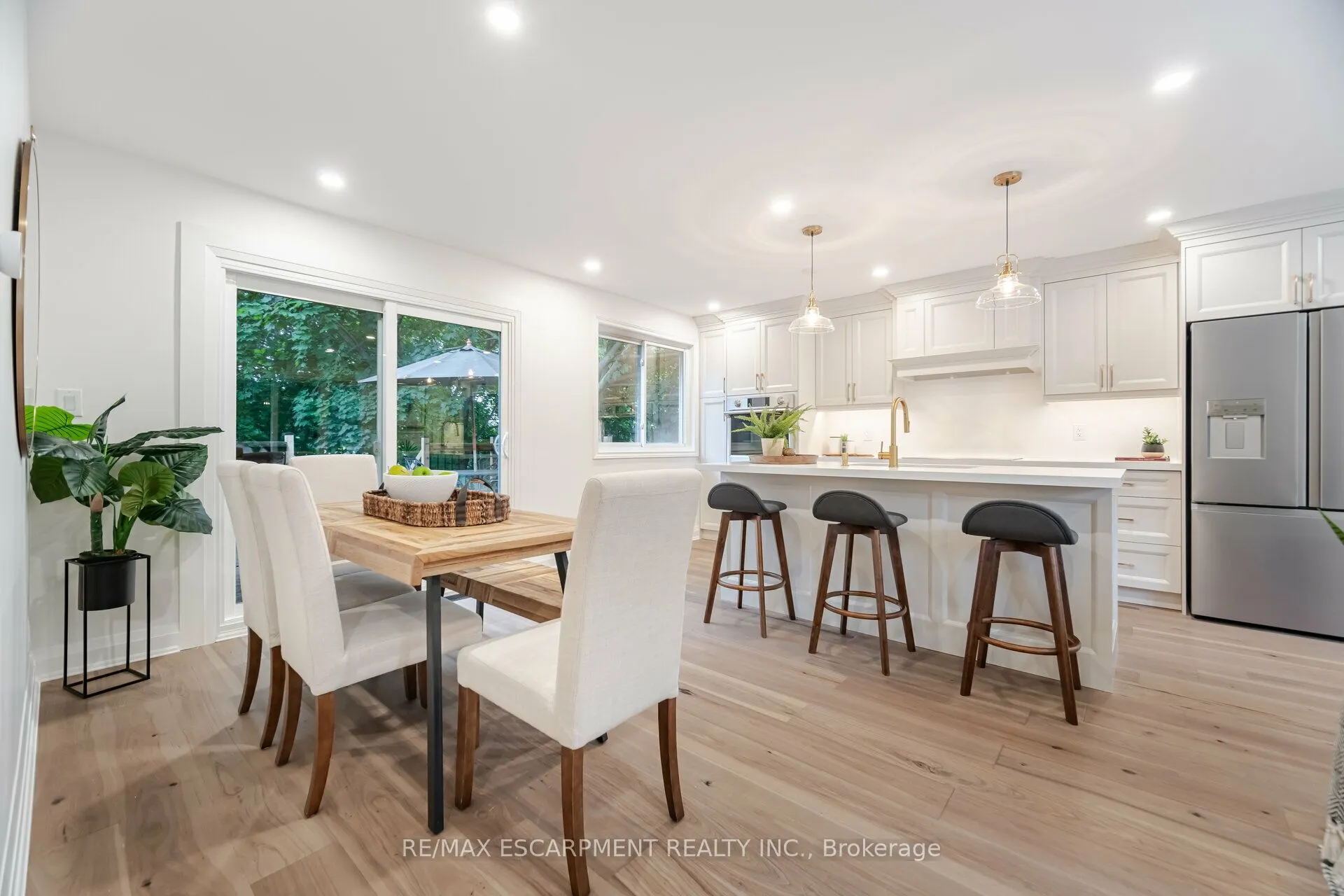 3150 Bentworth Drive