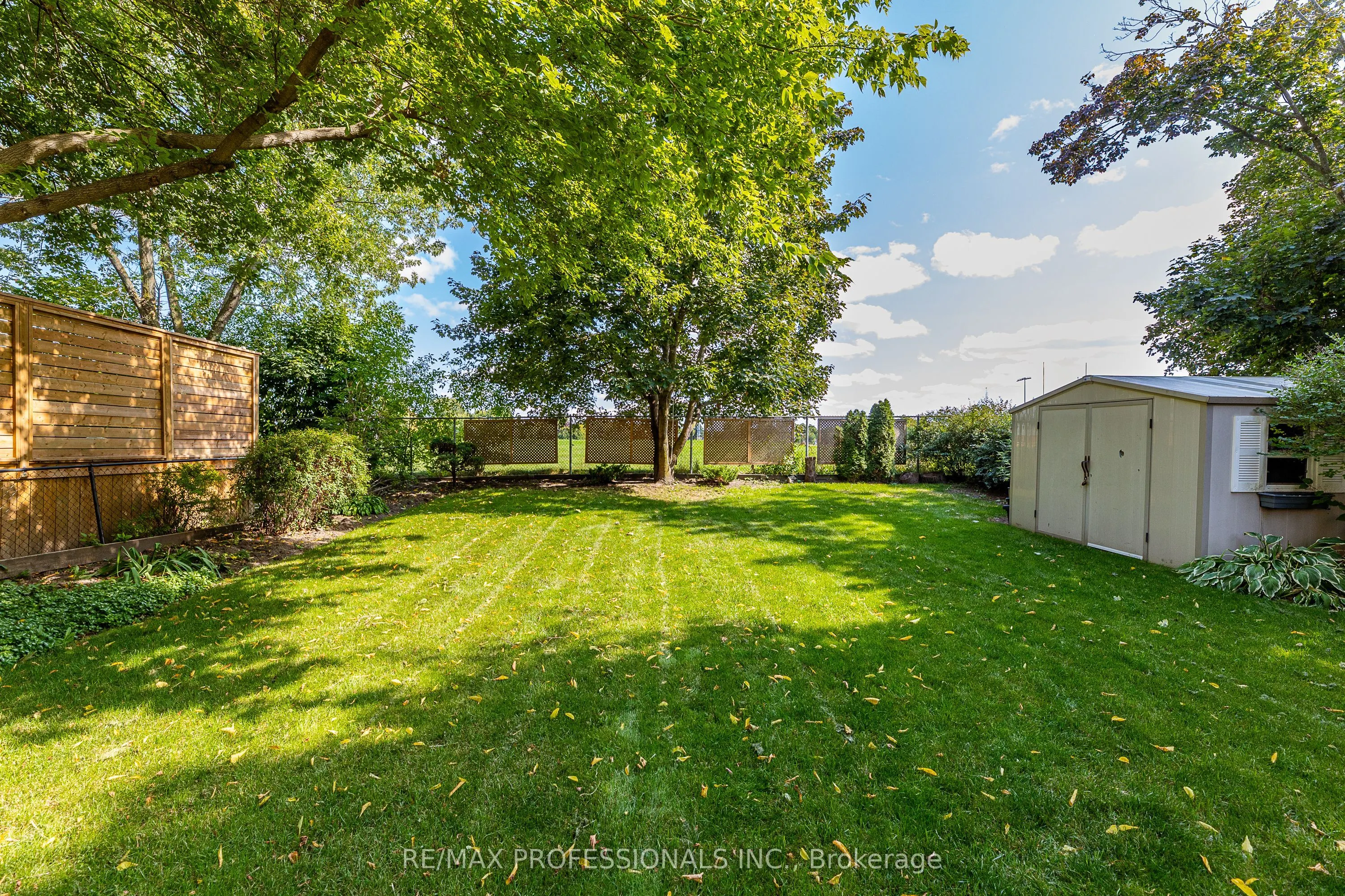 190 Longwood Drive