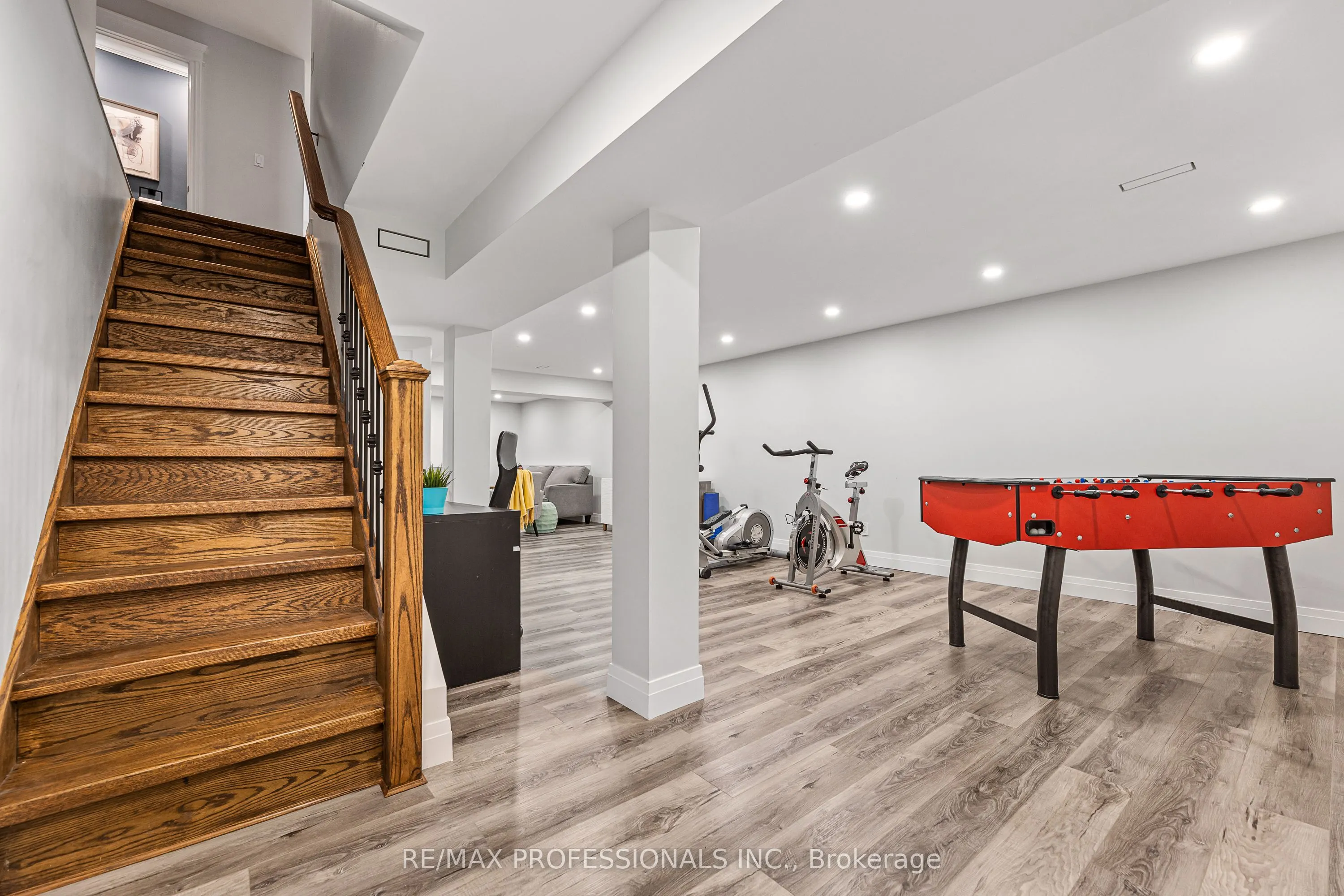 190 Longwood Drive