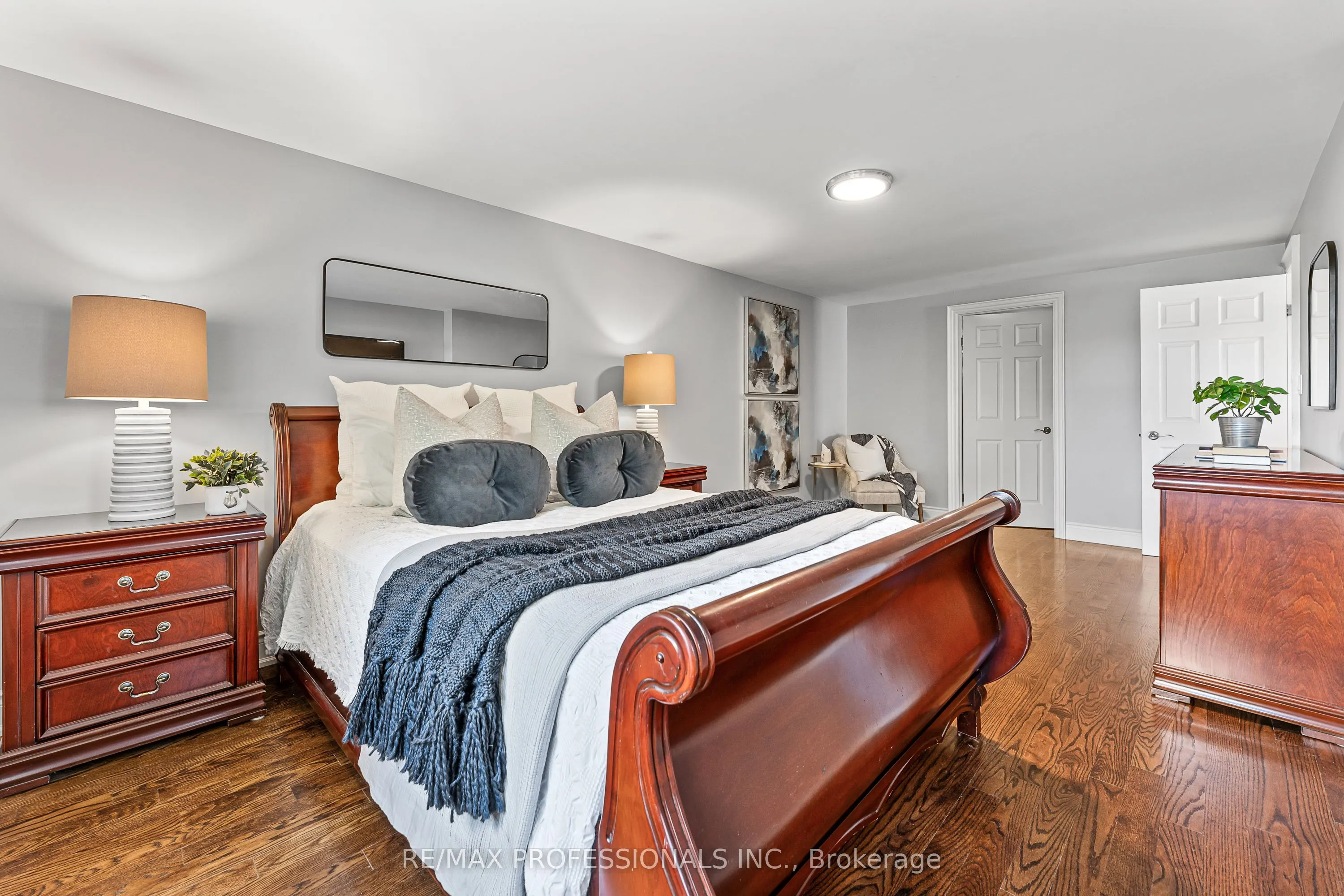 190 Longwood Drive