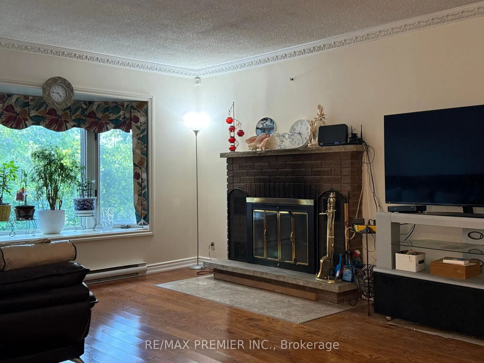 37 Dee Avenue
