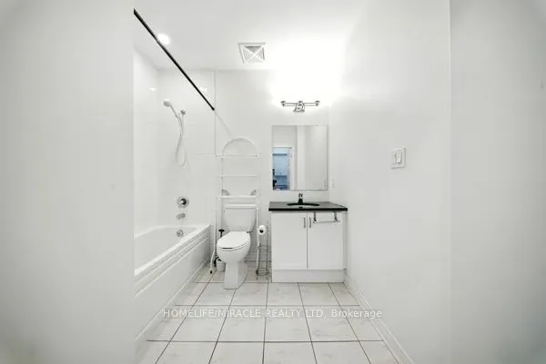 200 Lagerfeld Drive, #194