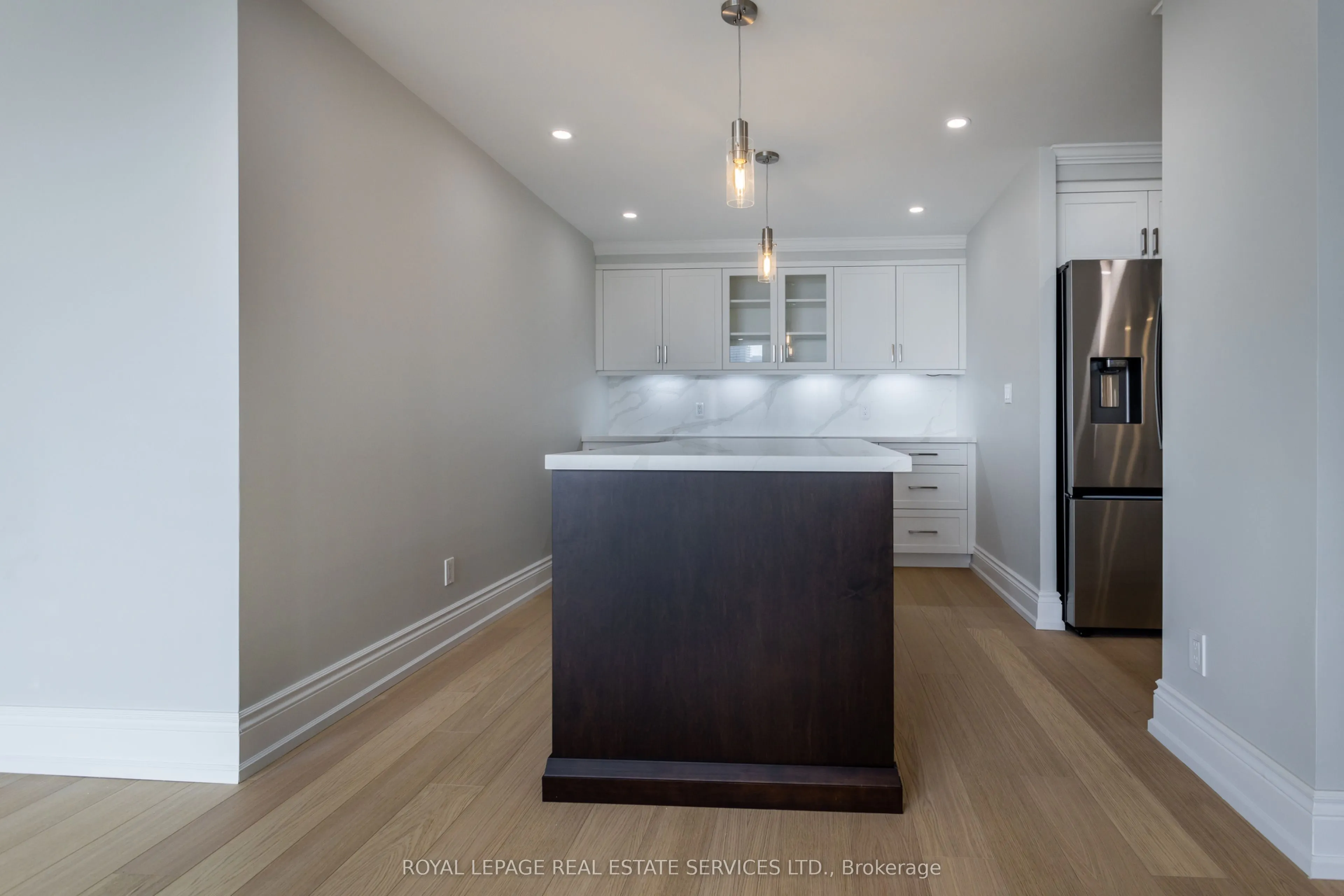 1 Palace Pier Court, #3608