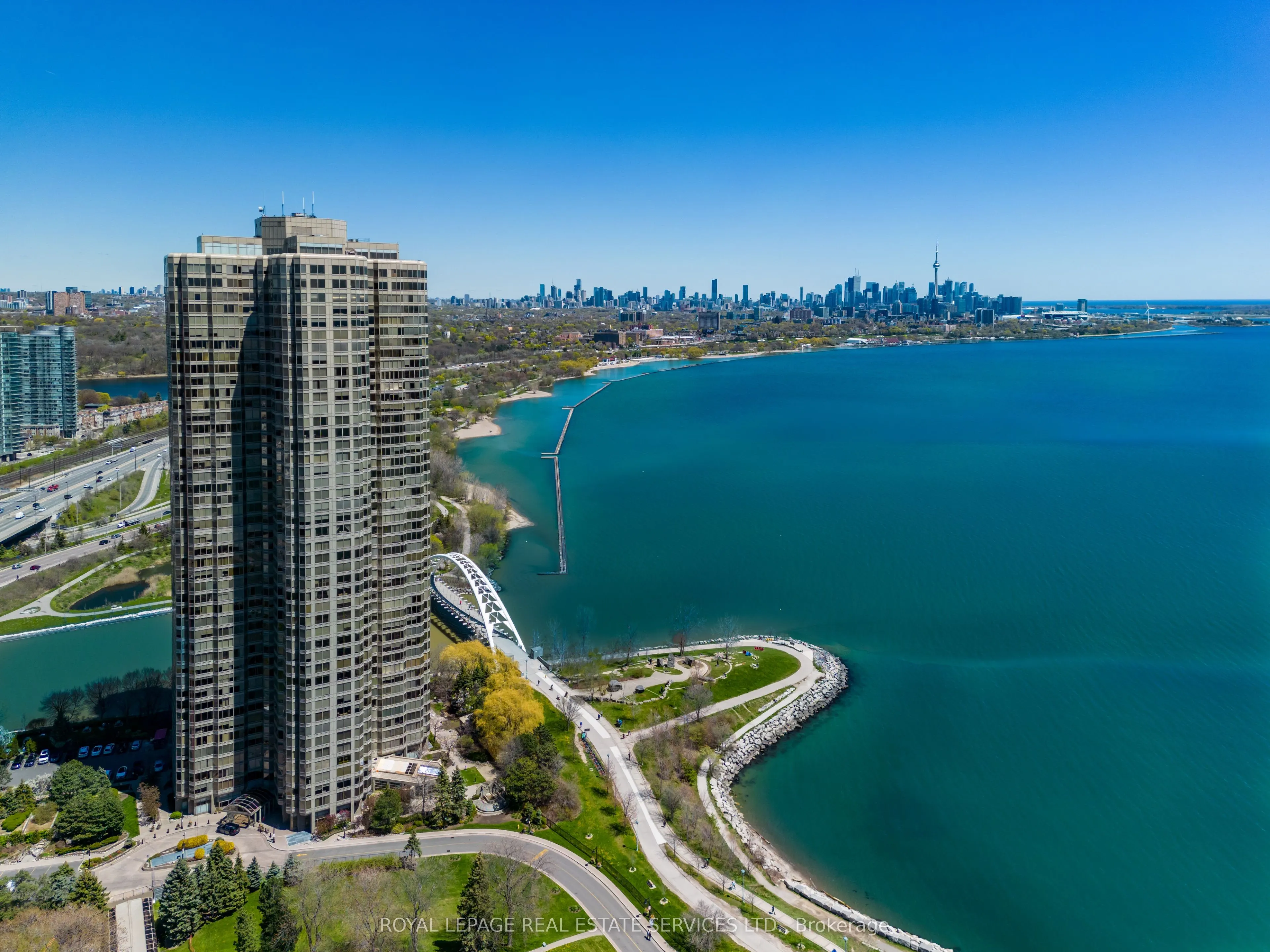1 Palace Pier Court, #3608