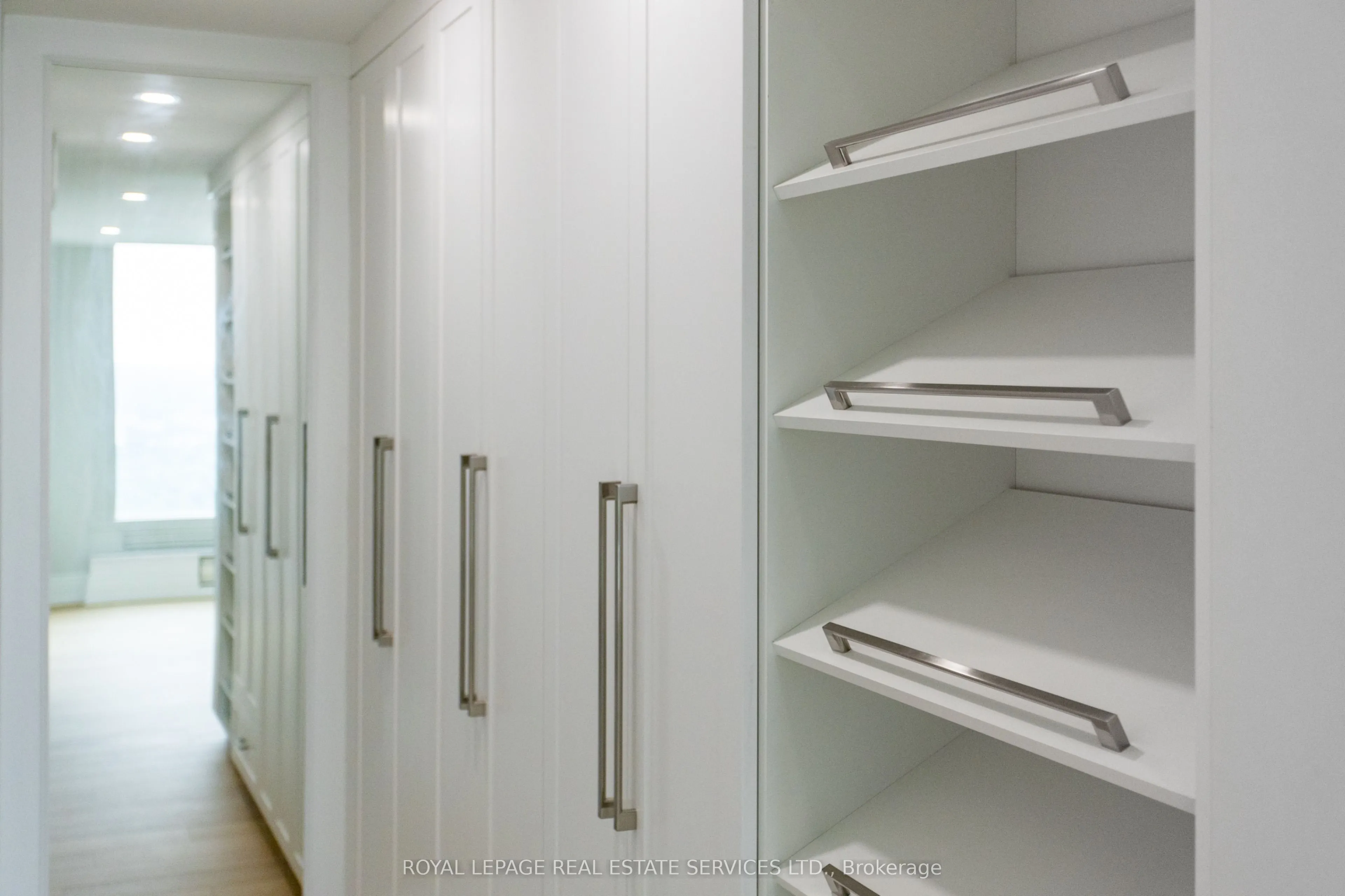 1 Palace Pier Court, #3608