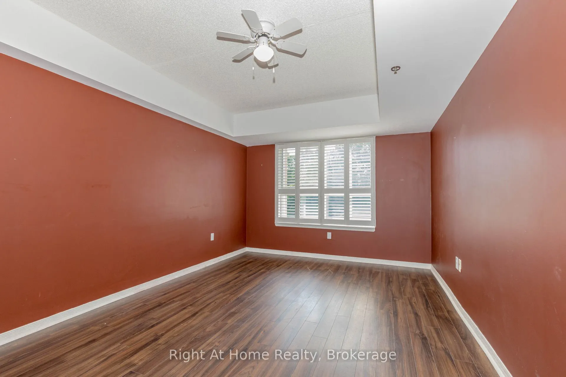 137 Martin Street, #203