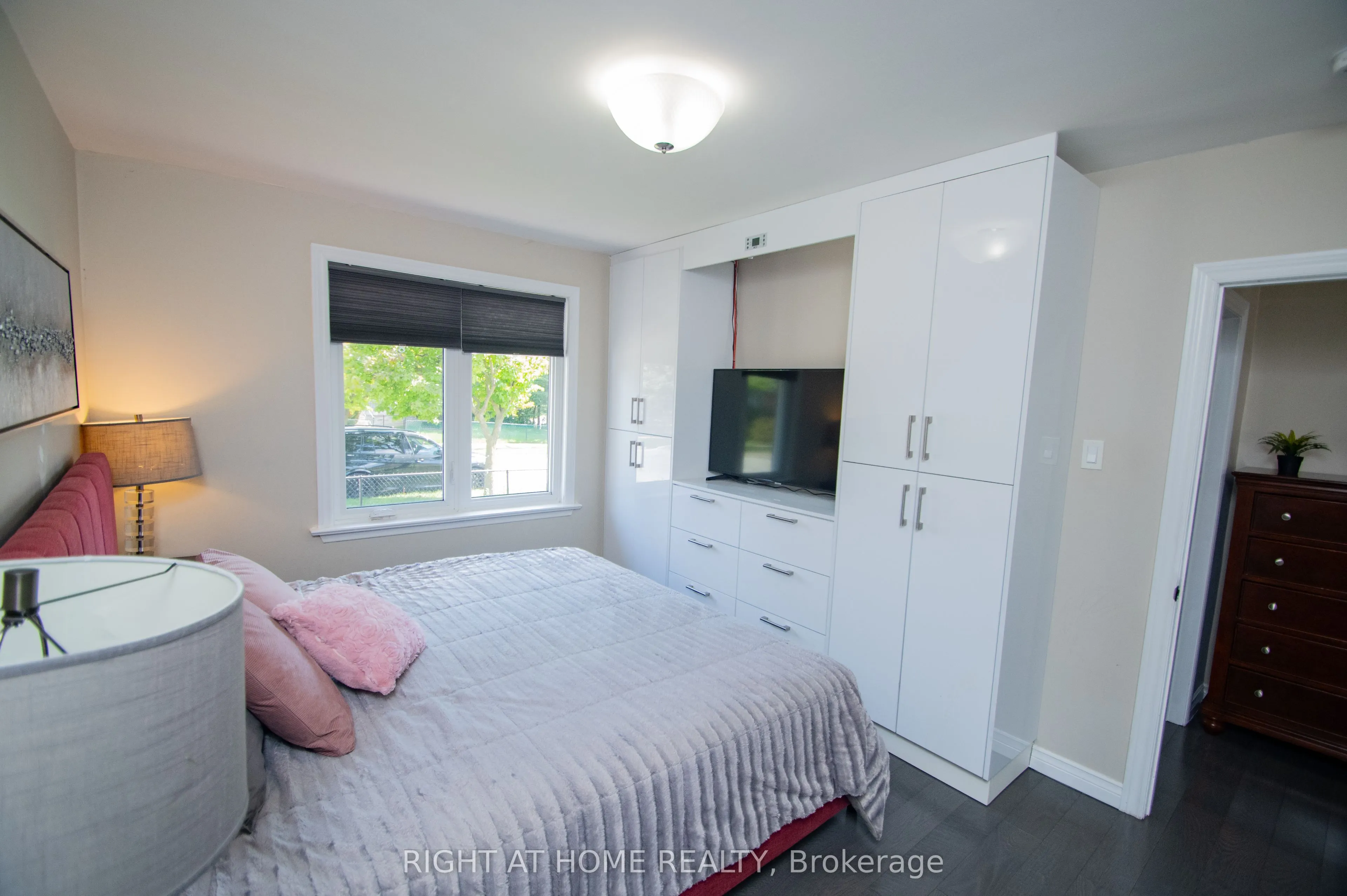 65 Bridgenorth Crescent