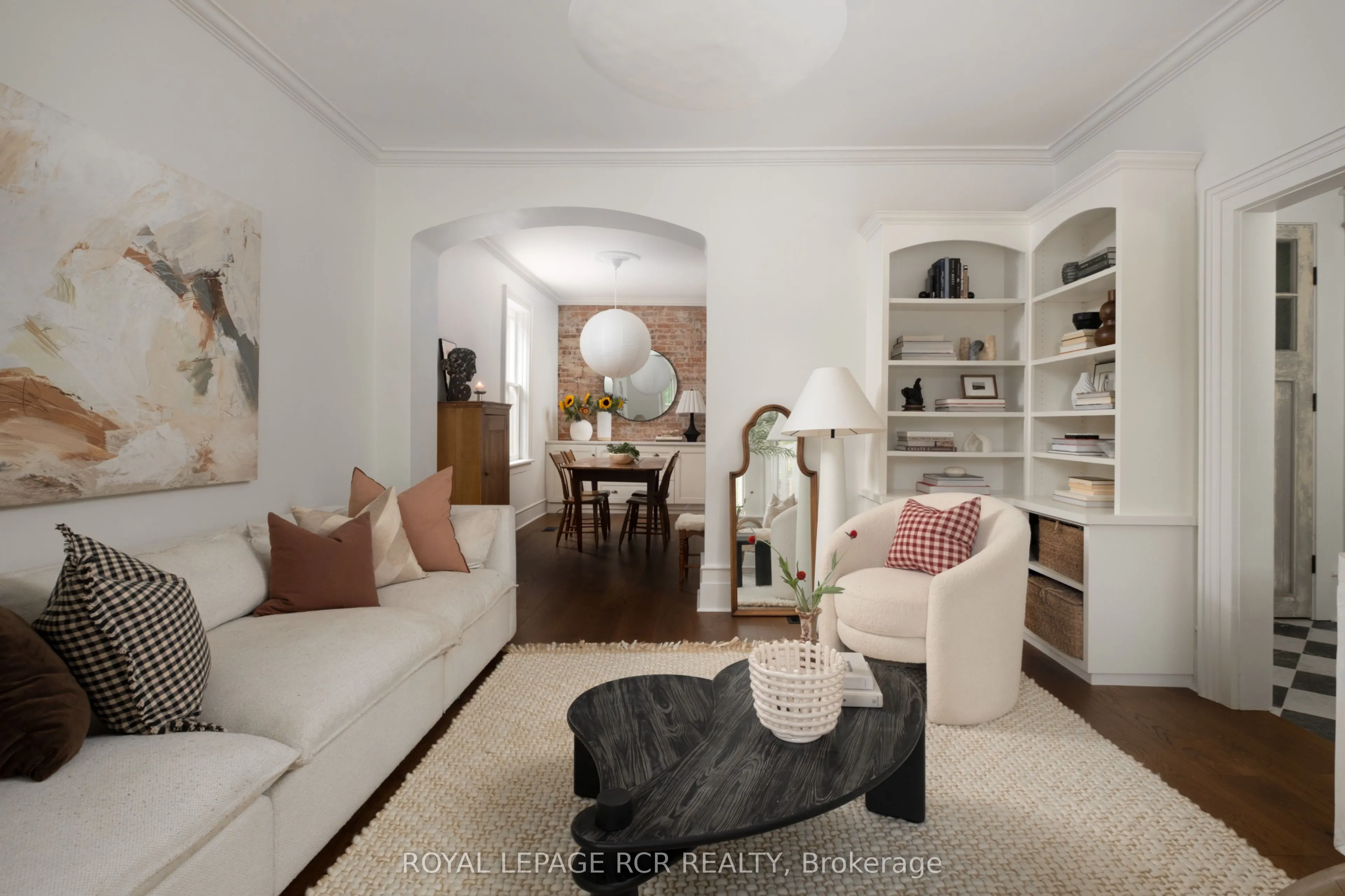 12 Bythia Street