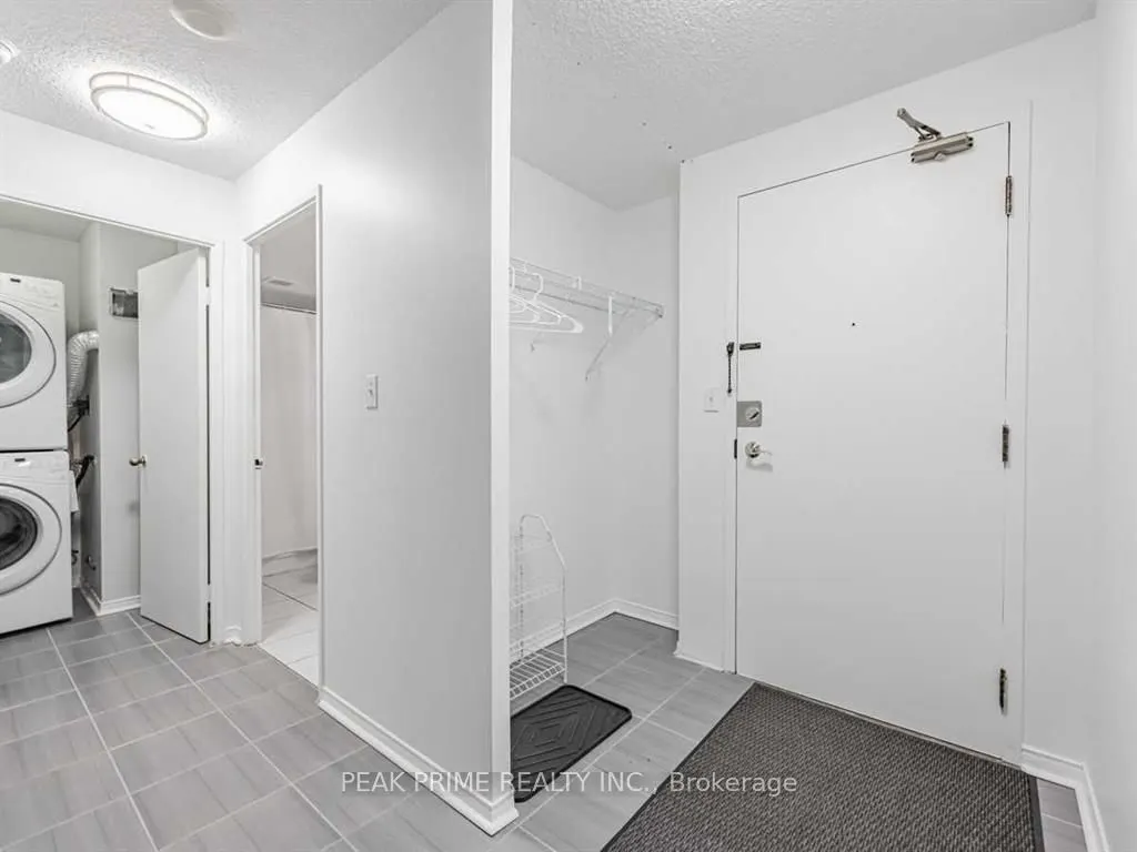155 Hillcrest Avenue, #Ph02
