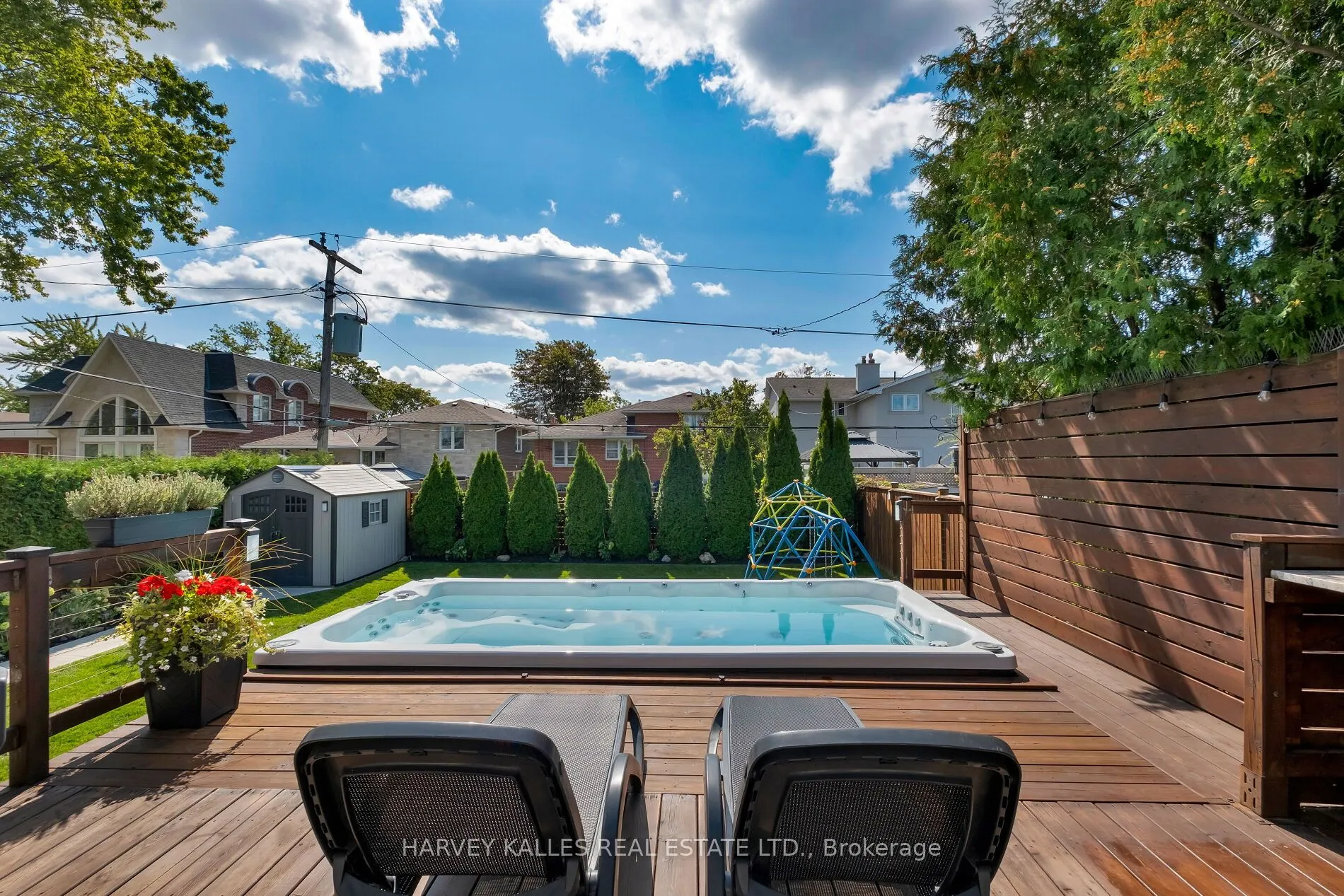 81 Summitcrest Drive