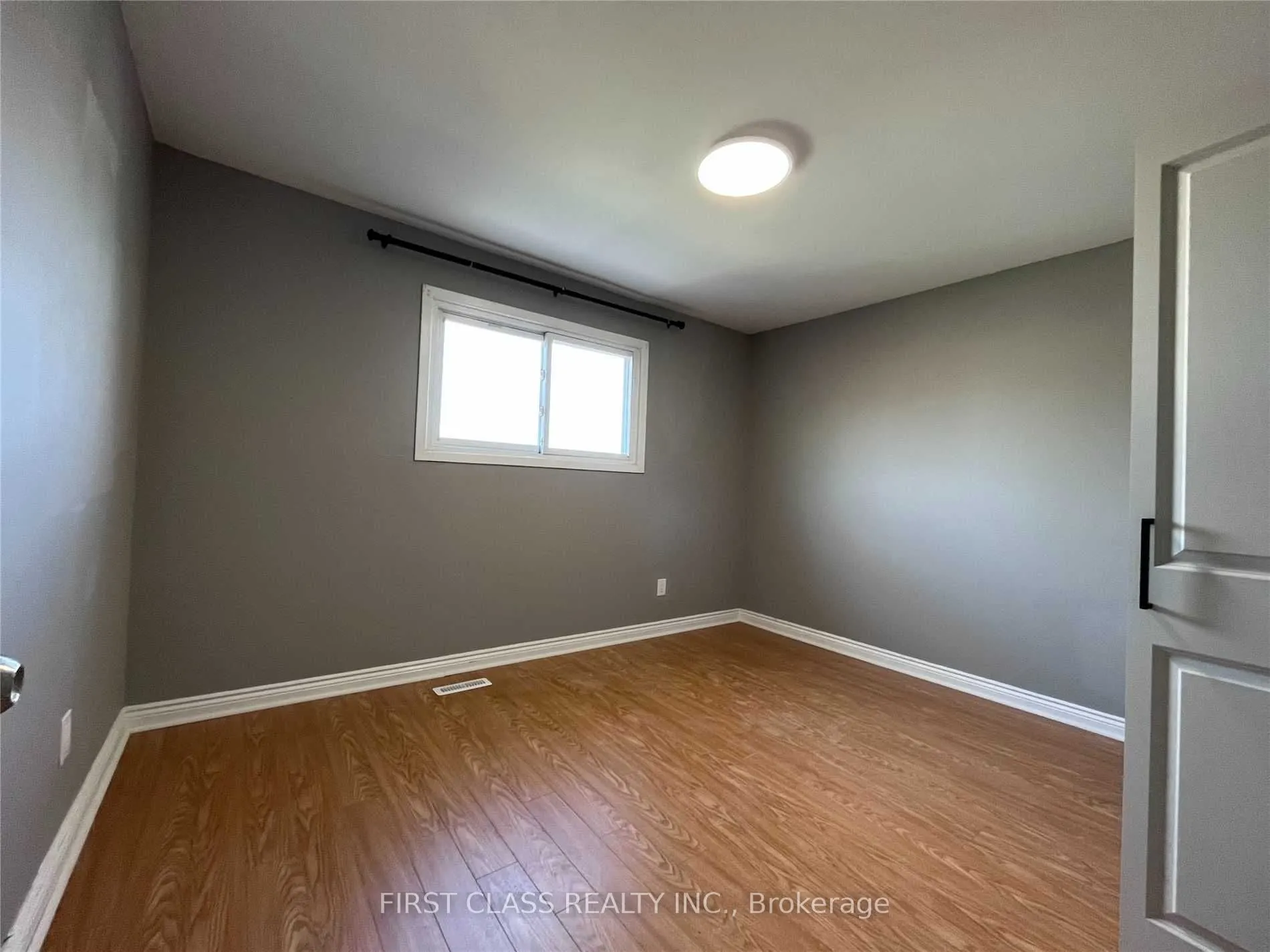 2571 Palisander Avenue, #WholeUpper