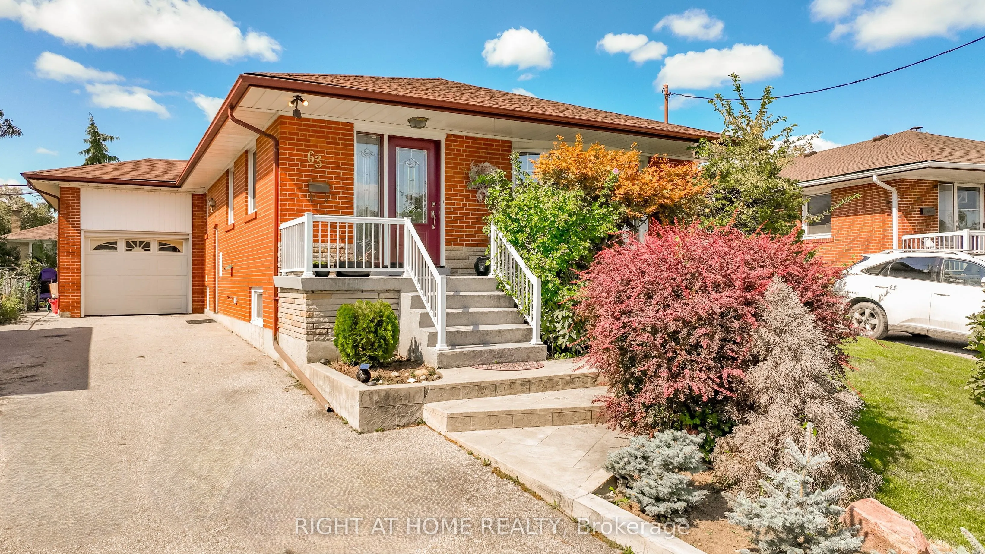 63 Allonsius Drive