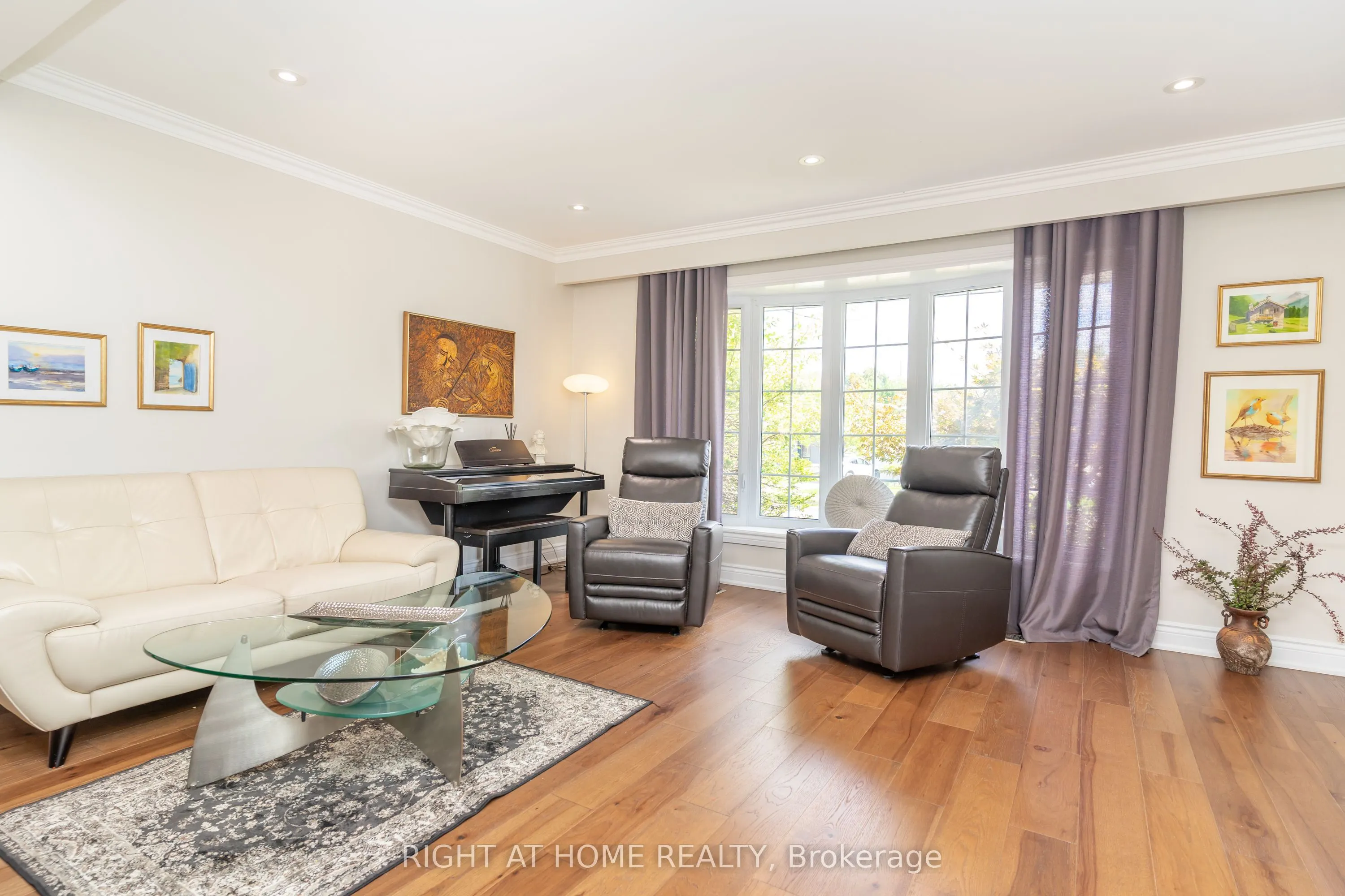 63 Allonsius Drive