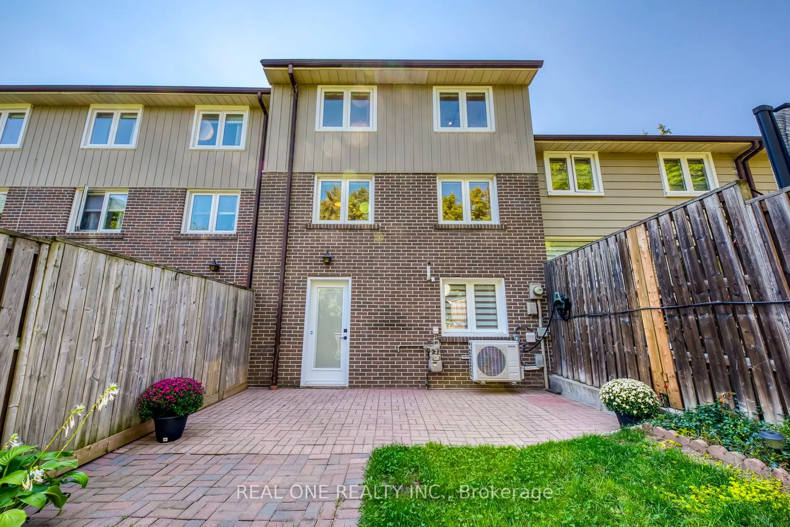 3291 FIELDGATE Drive, #34