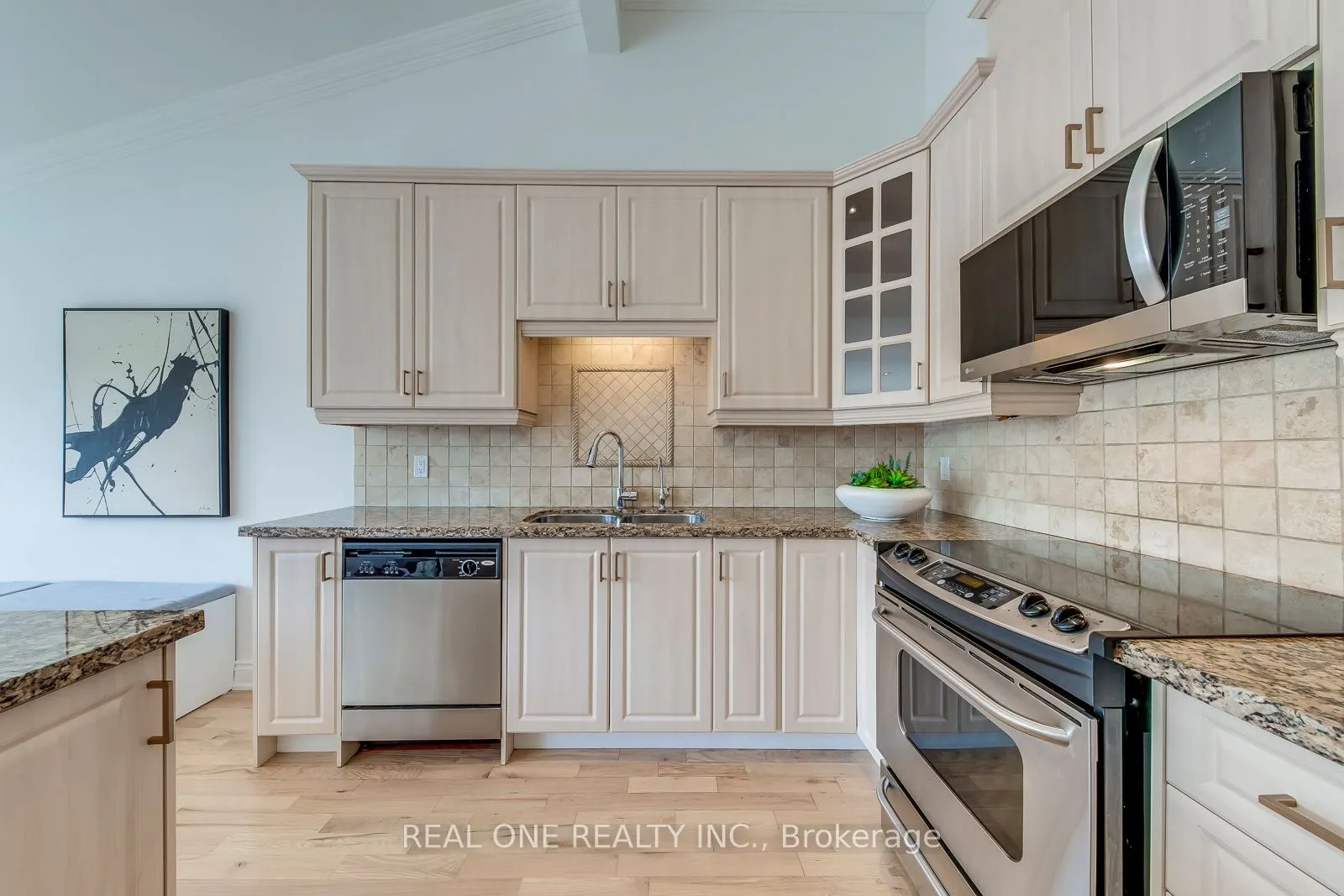 3291 FIELDGATE Drive, #34