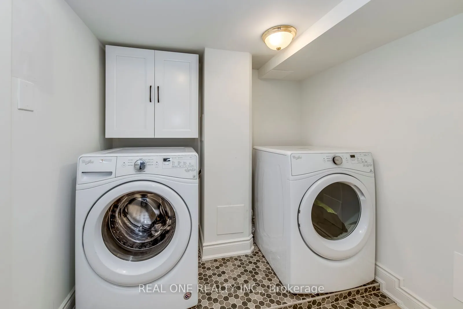 3291 FIELDGATE Drive, #34