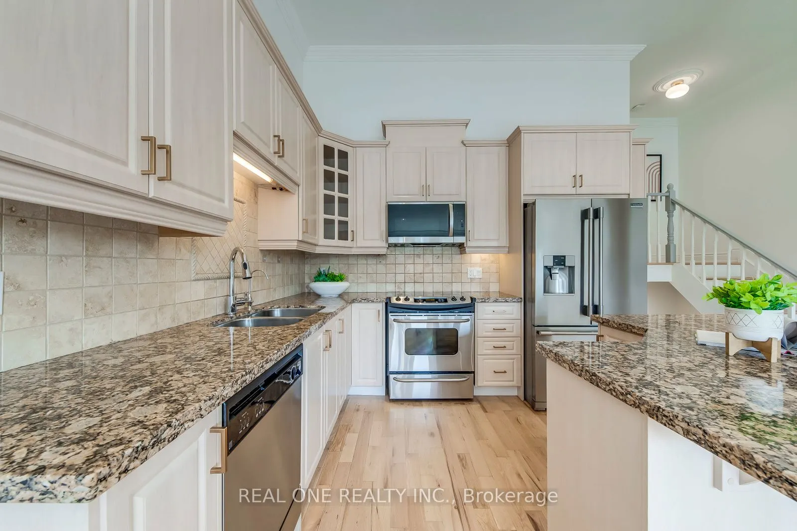 3291 FIELDGATE Drive, #34