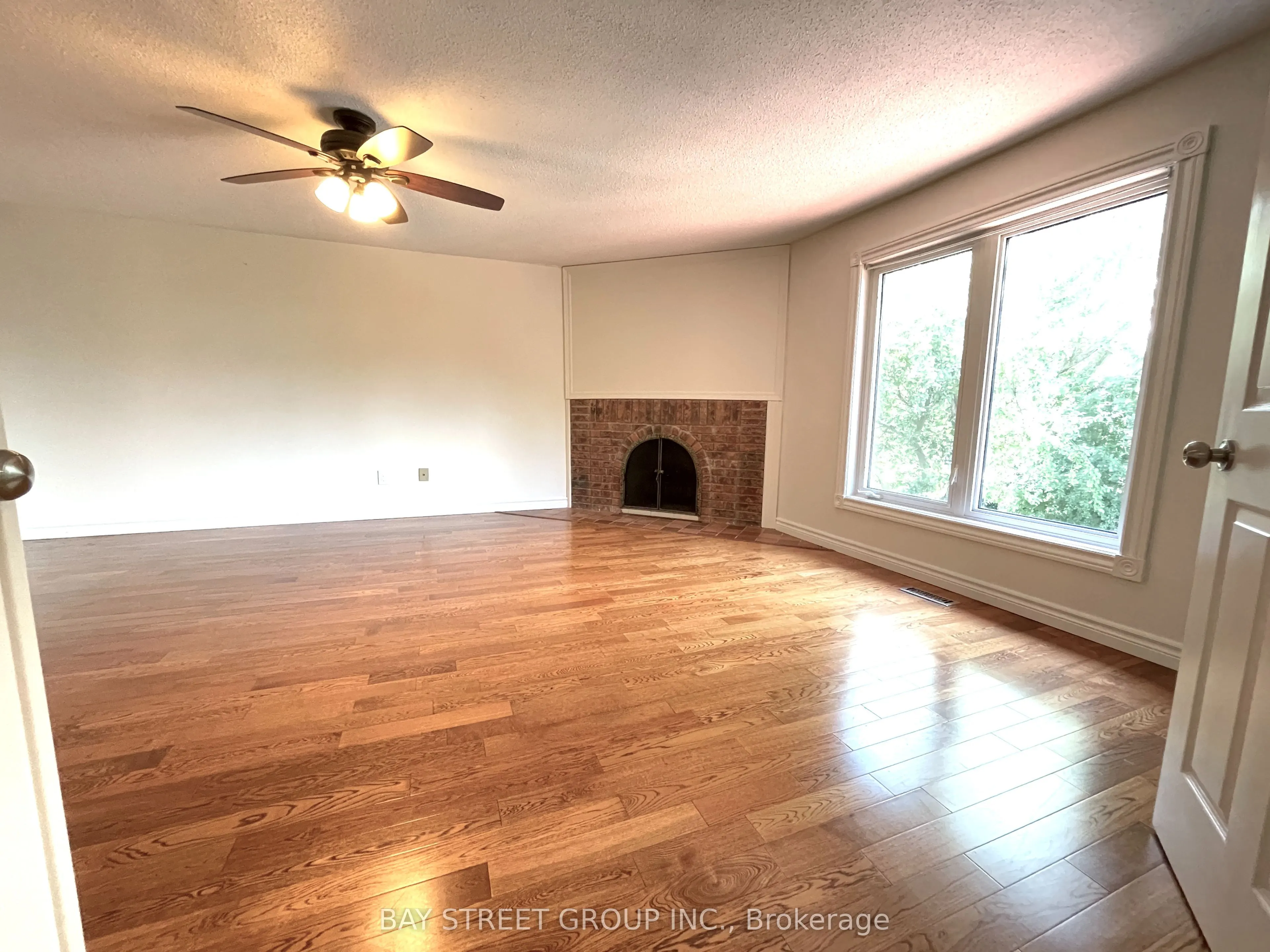 1412 Peerless Court