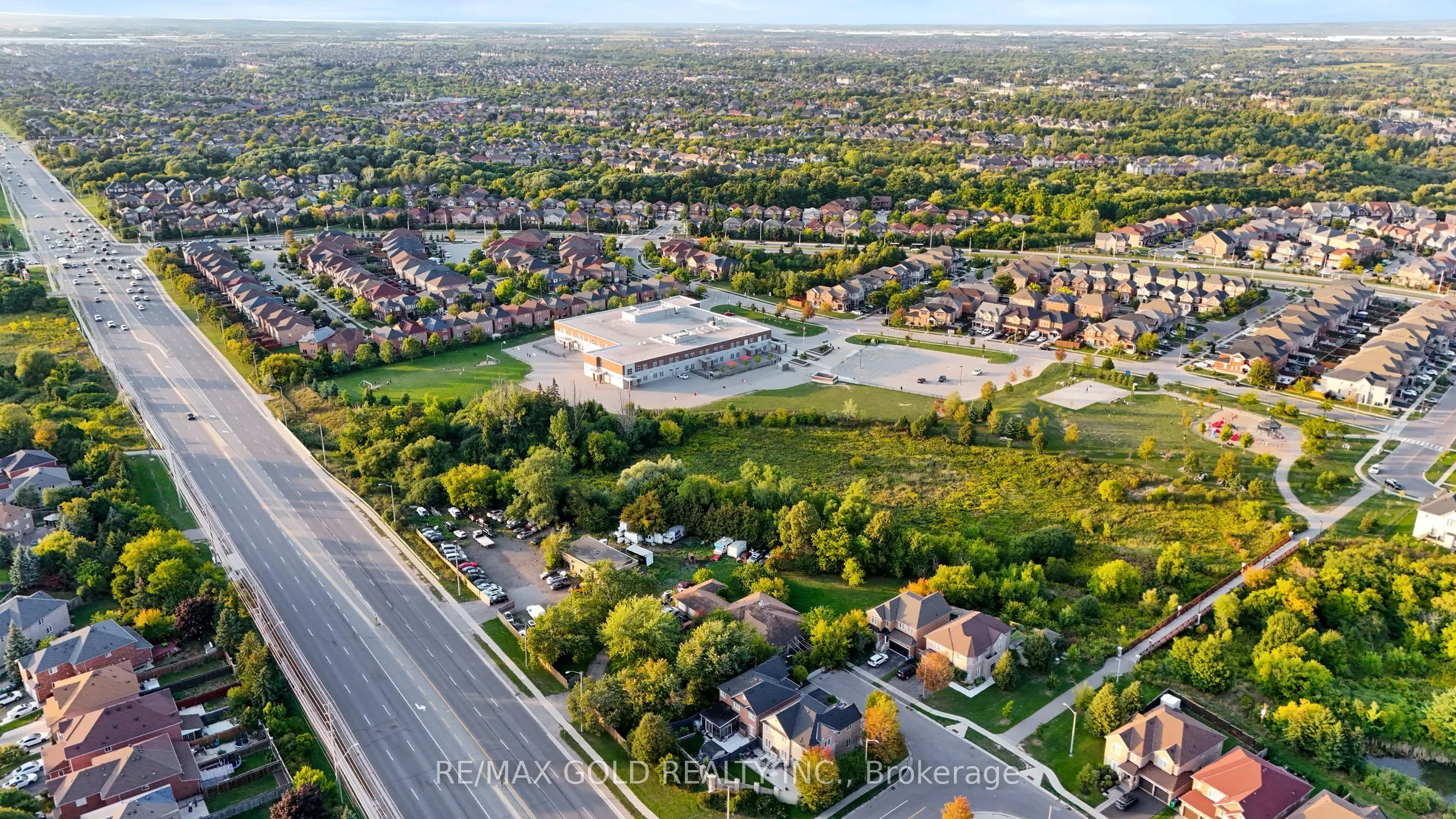 83 Mount Ranier Crescent