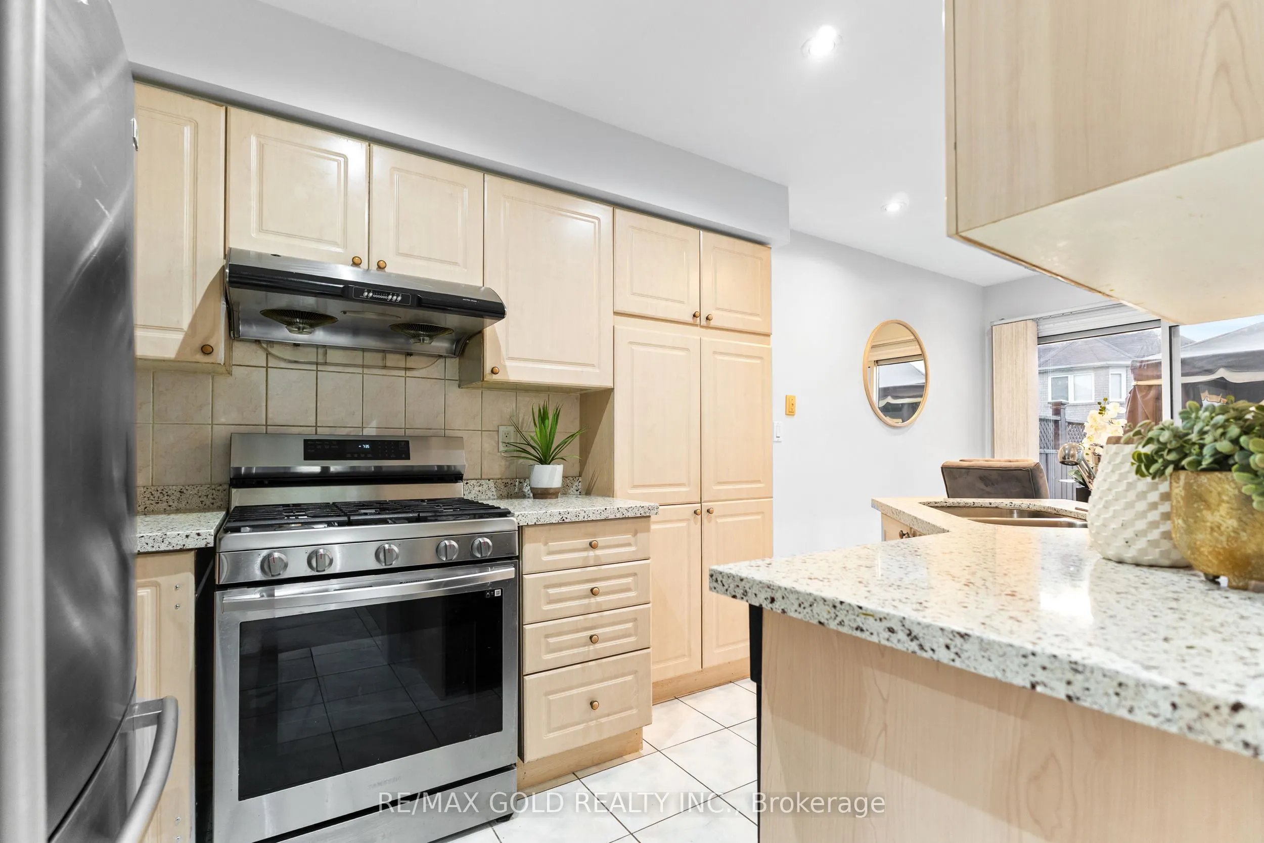 83 Mount Ranier Crescent