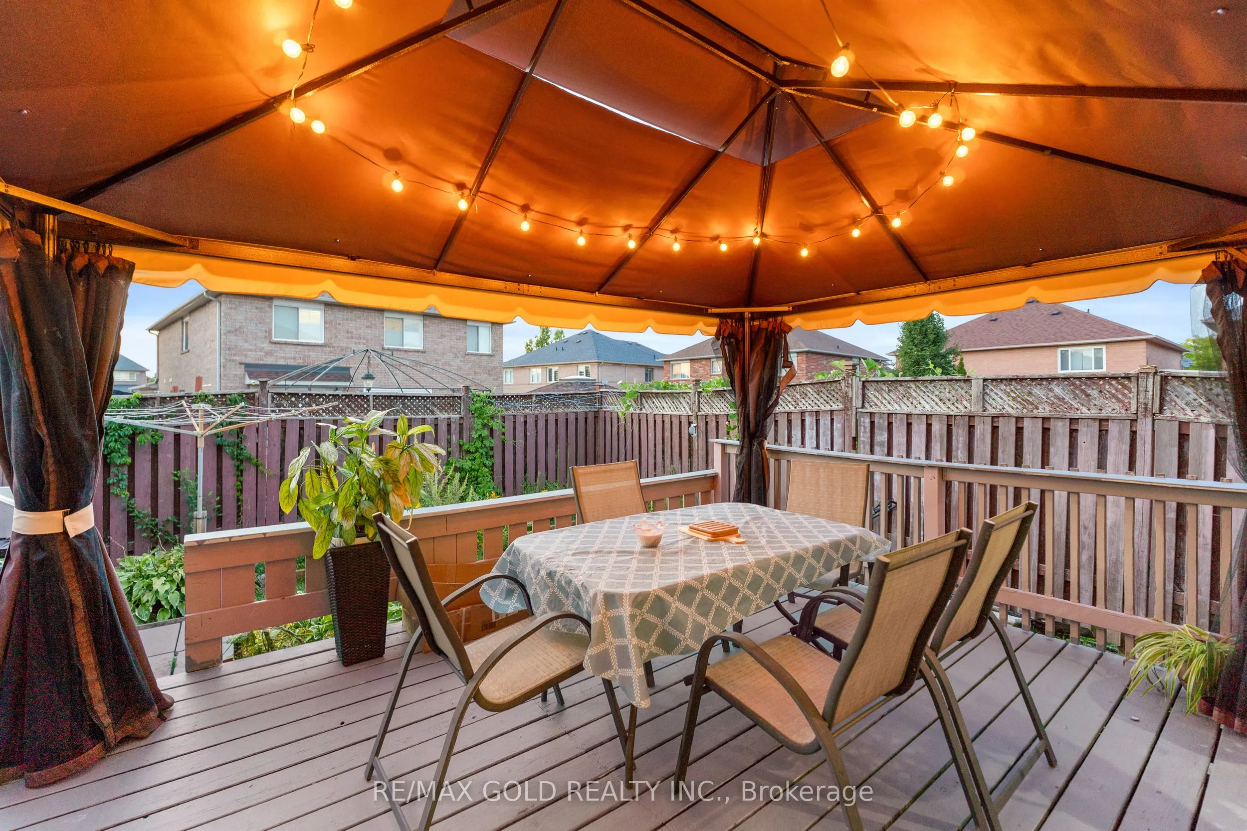 83 Mount Ranier Crescent